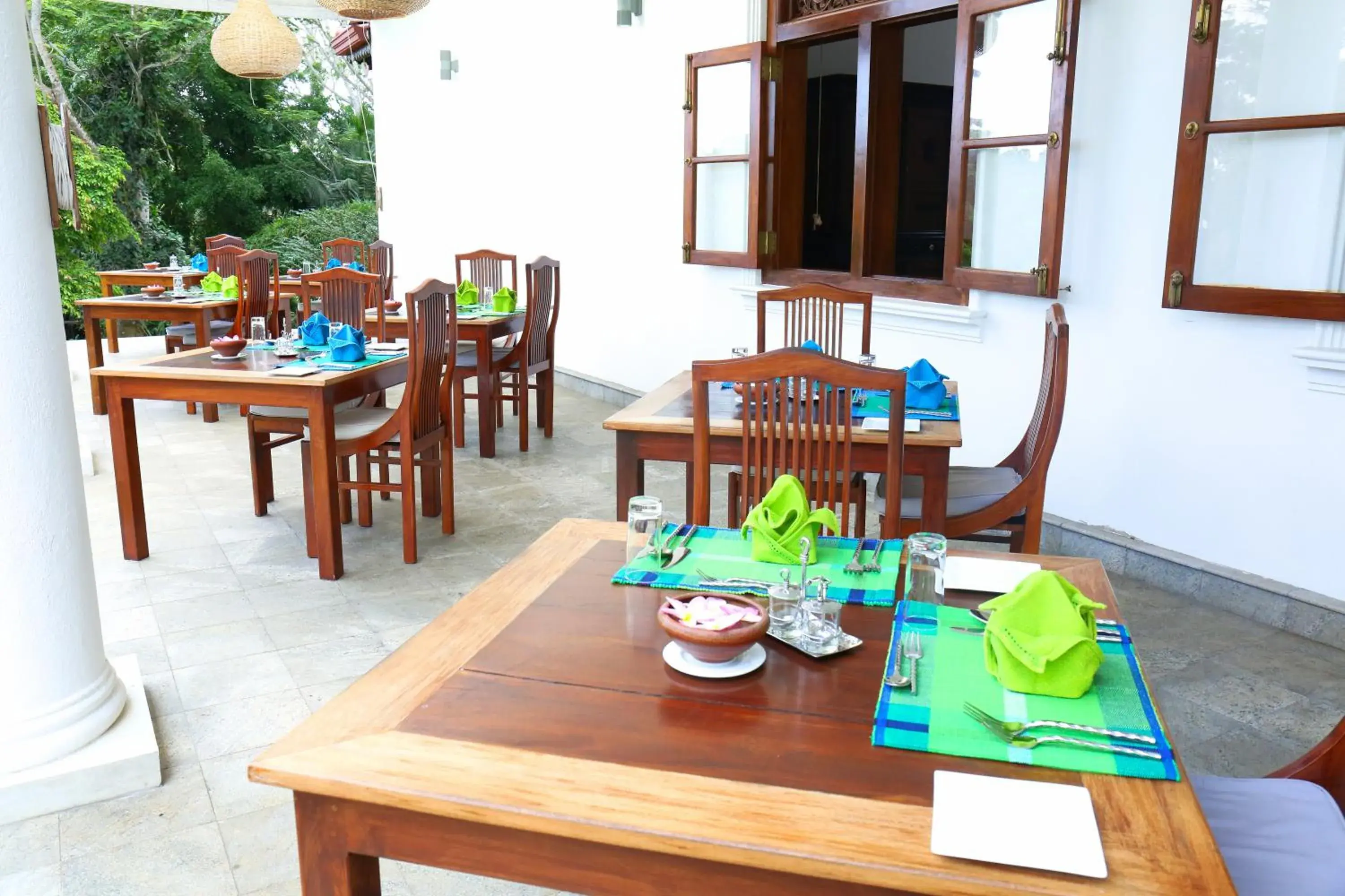 Restaurant/places to eat in Niyagama House Restaurant/places to eat in Niyagama House