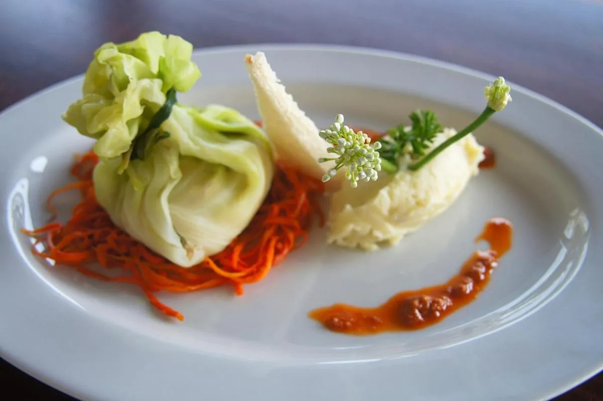 Food in Niyagama House