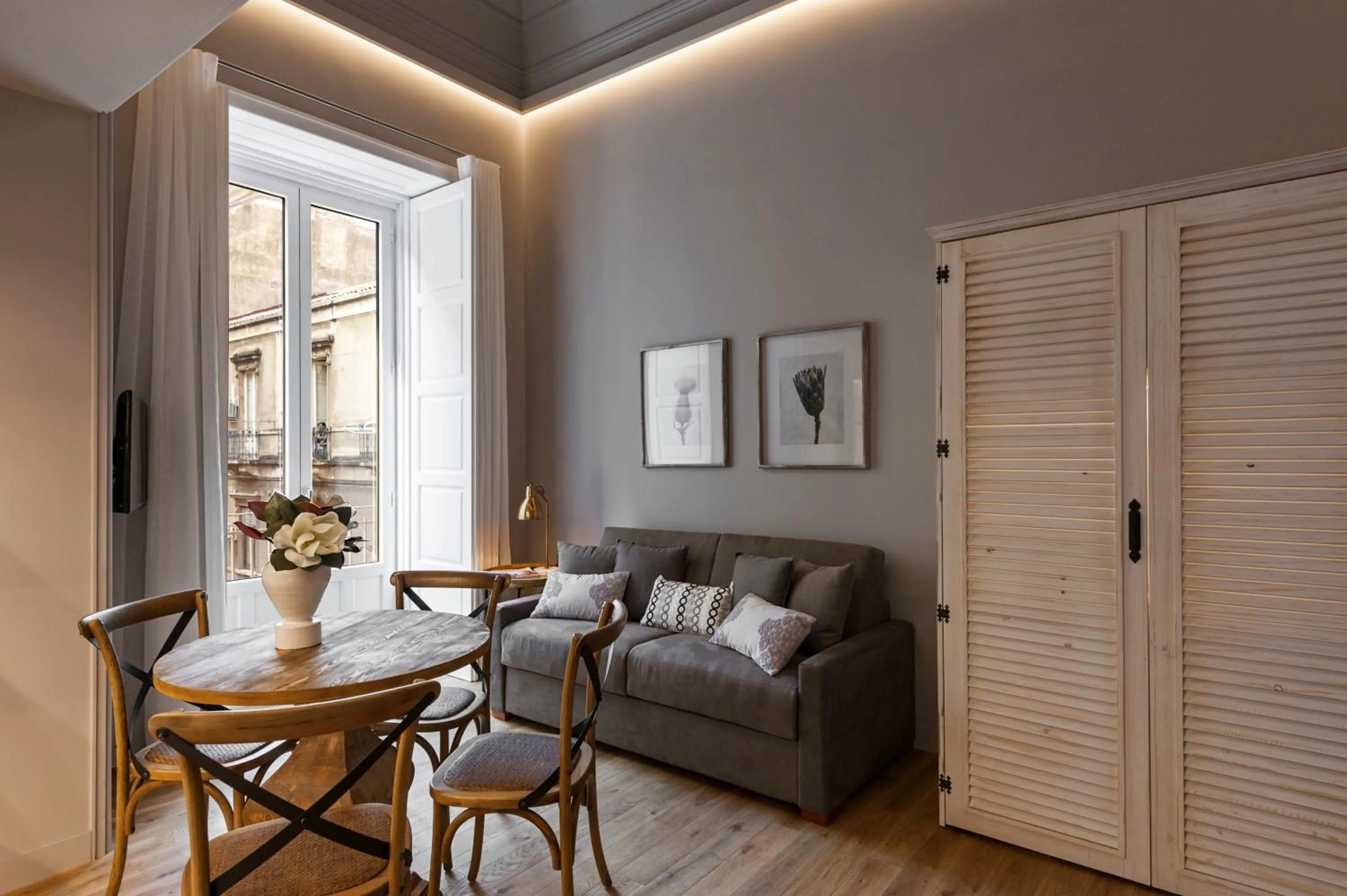 Living room in Ferrini Home - Rindone 6