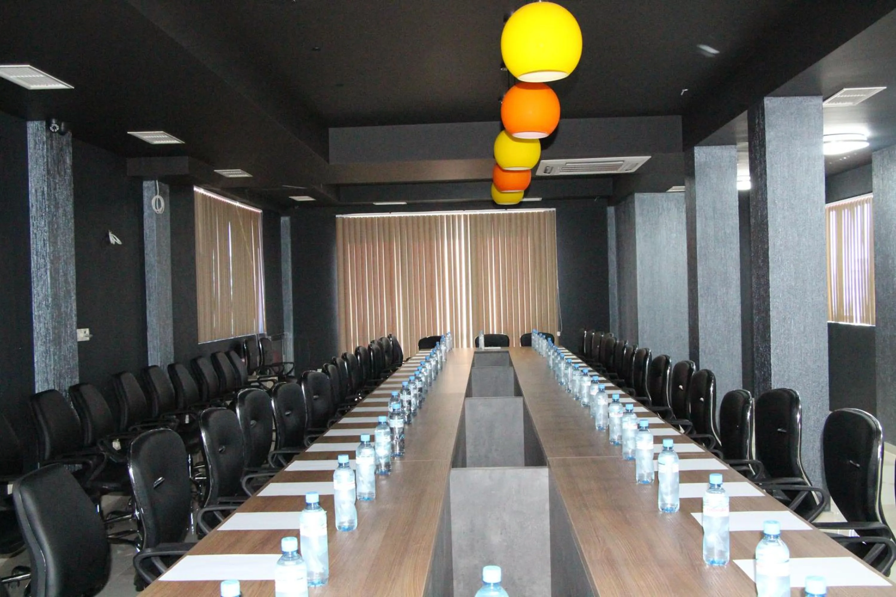 Business facilities in Legacy Hotel