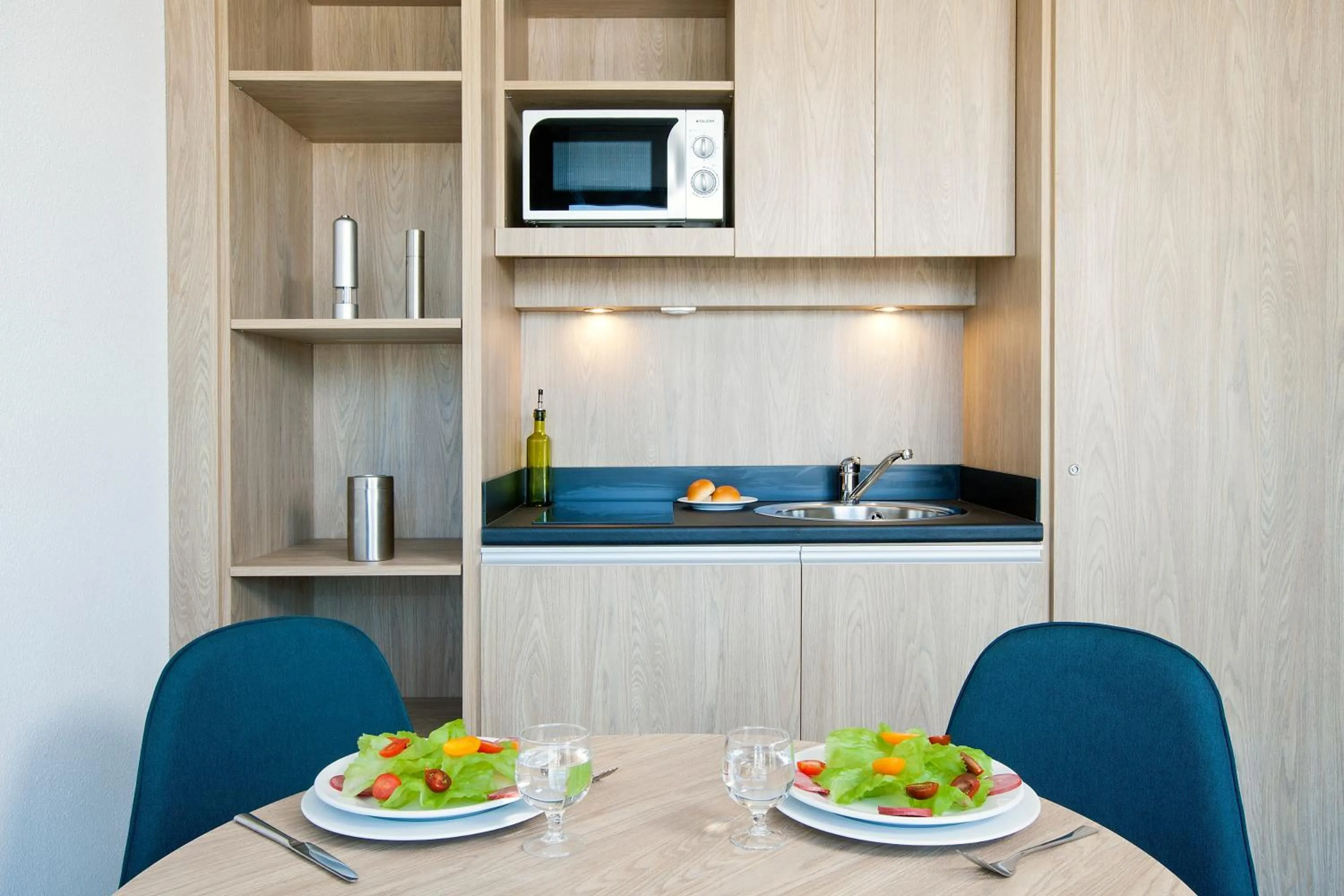 Kitchen or kitchenette in Residhome Lyon Gerland