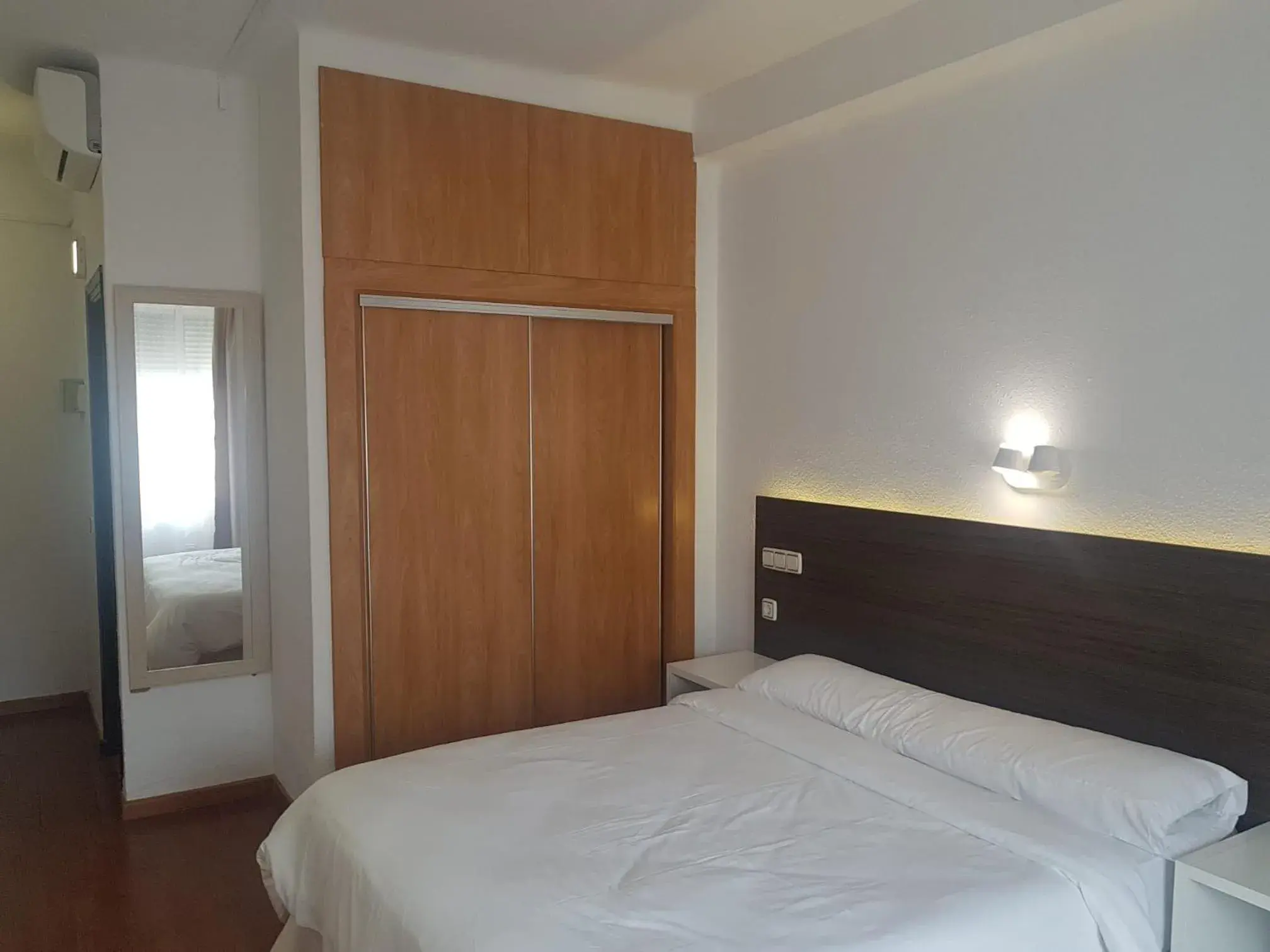 Bed in Hotel Torremolinos Centro by Croma Bed in Hotel Torremolinos Centro by Croma