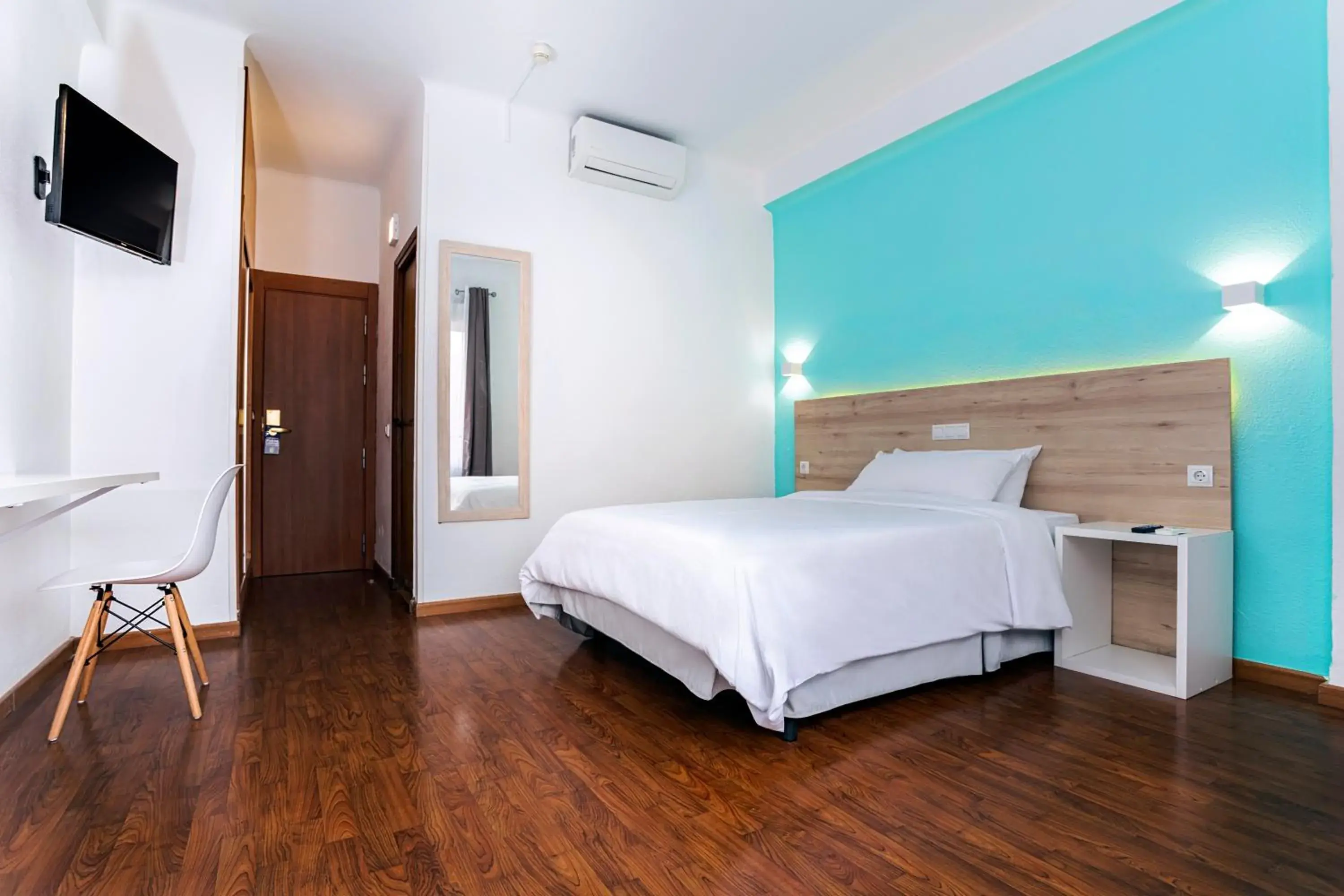 Bed in Hotel Torremolinos Centro by Croma Bed in Hotel Torremolinos Centro by Croma