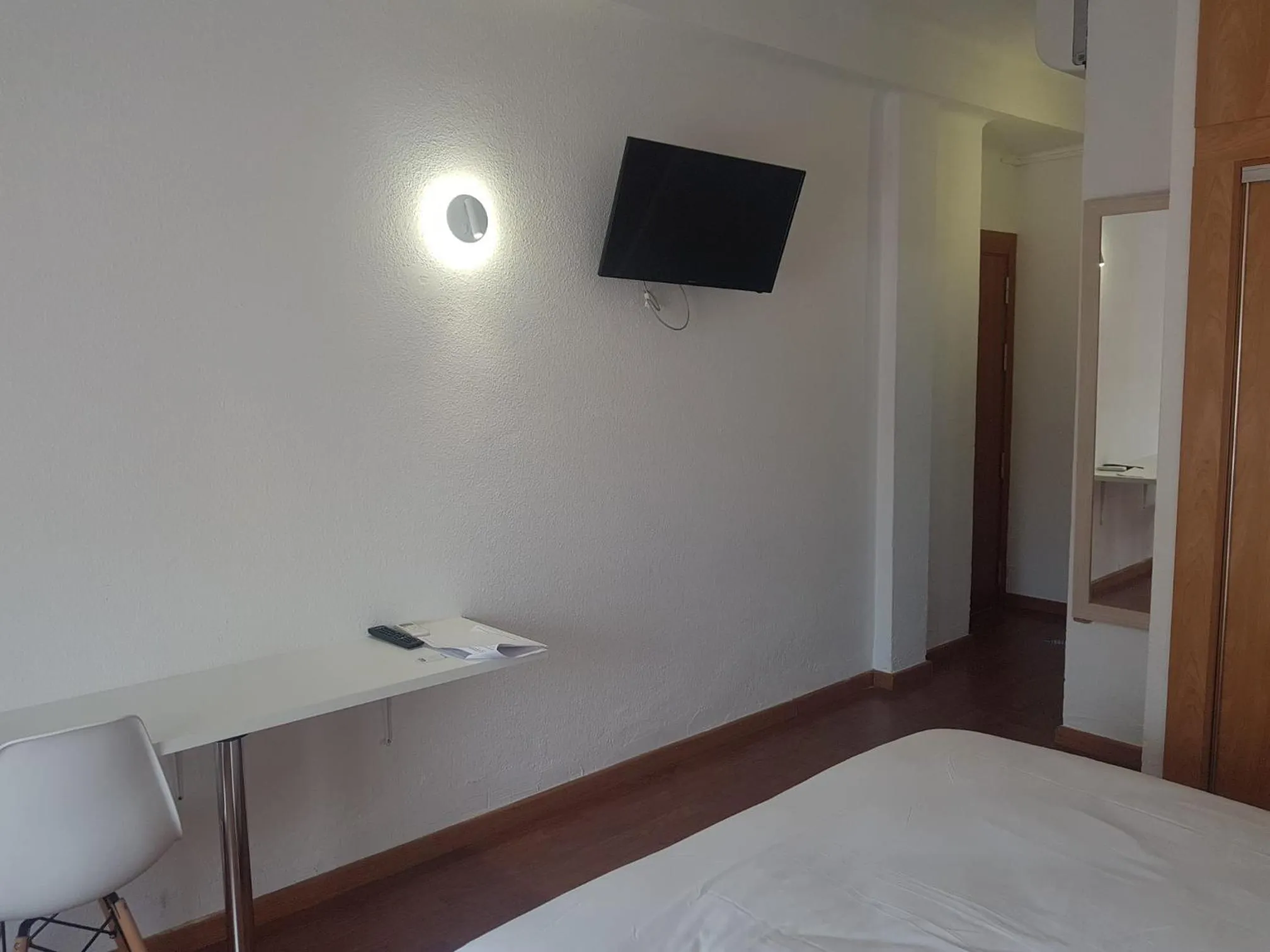 Bed in Hotel Torremolinos Centro by Croma