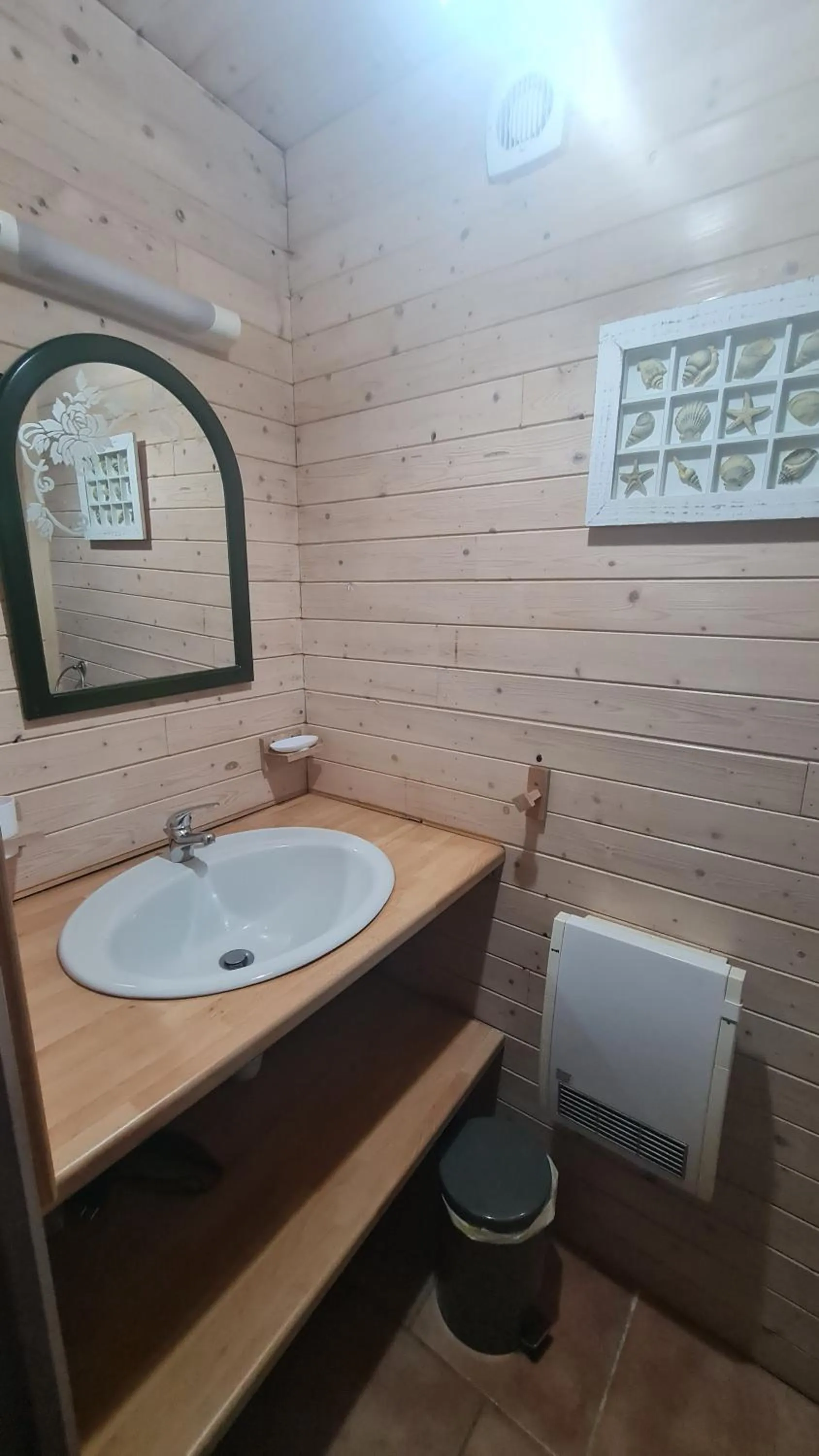 Bathroom in Chambres d'Hôtes Le Plessis à Broye