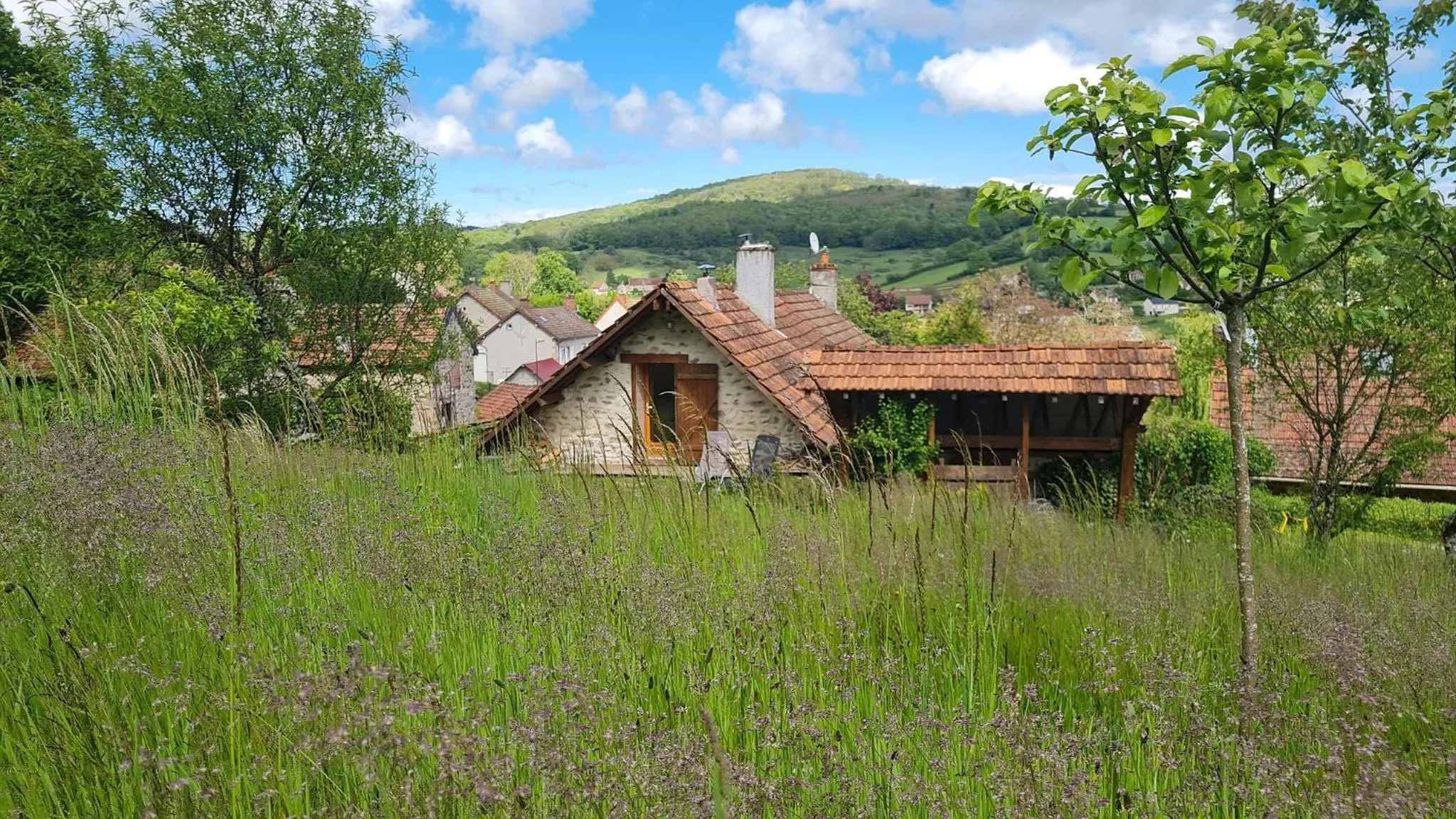 Garden in Chambres d'Hôtes Le Plessis à Broye