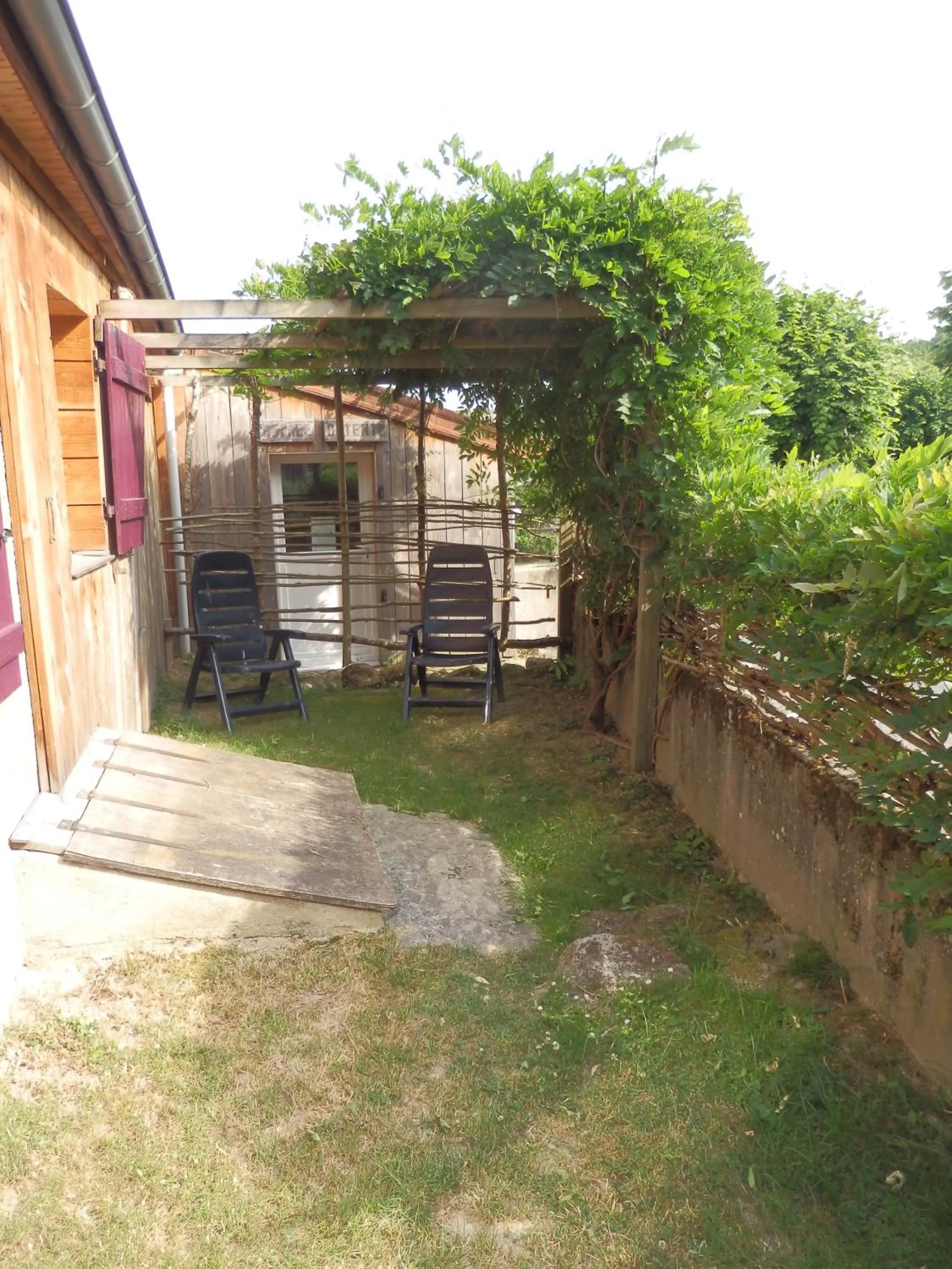 Balcony/Terrace in Chambres d'Hôtes Le Plessis à Broye