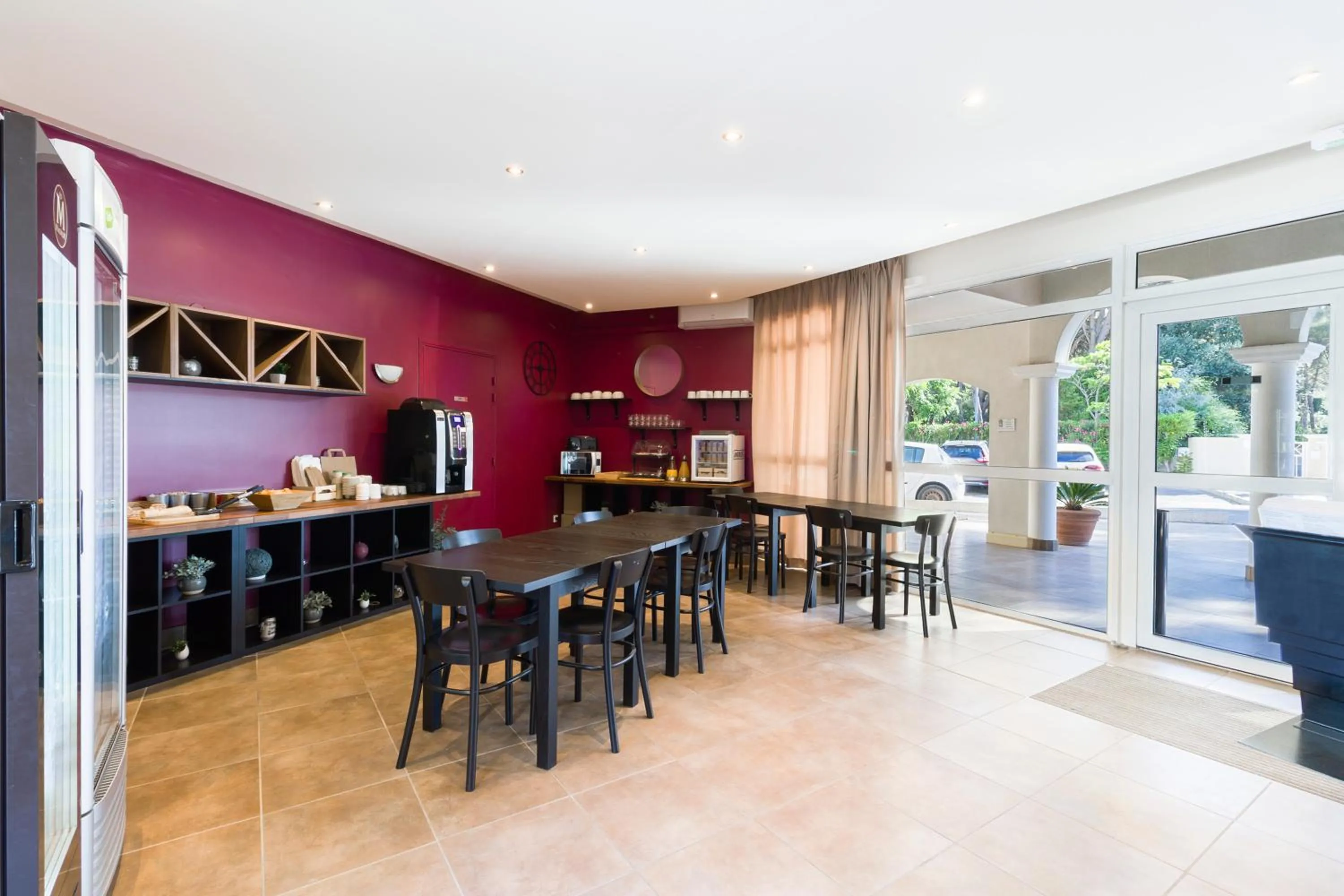 Food and drinks in Garden & City Six-Fours-les-Plages