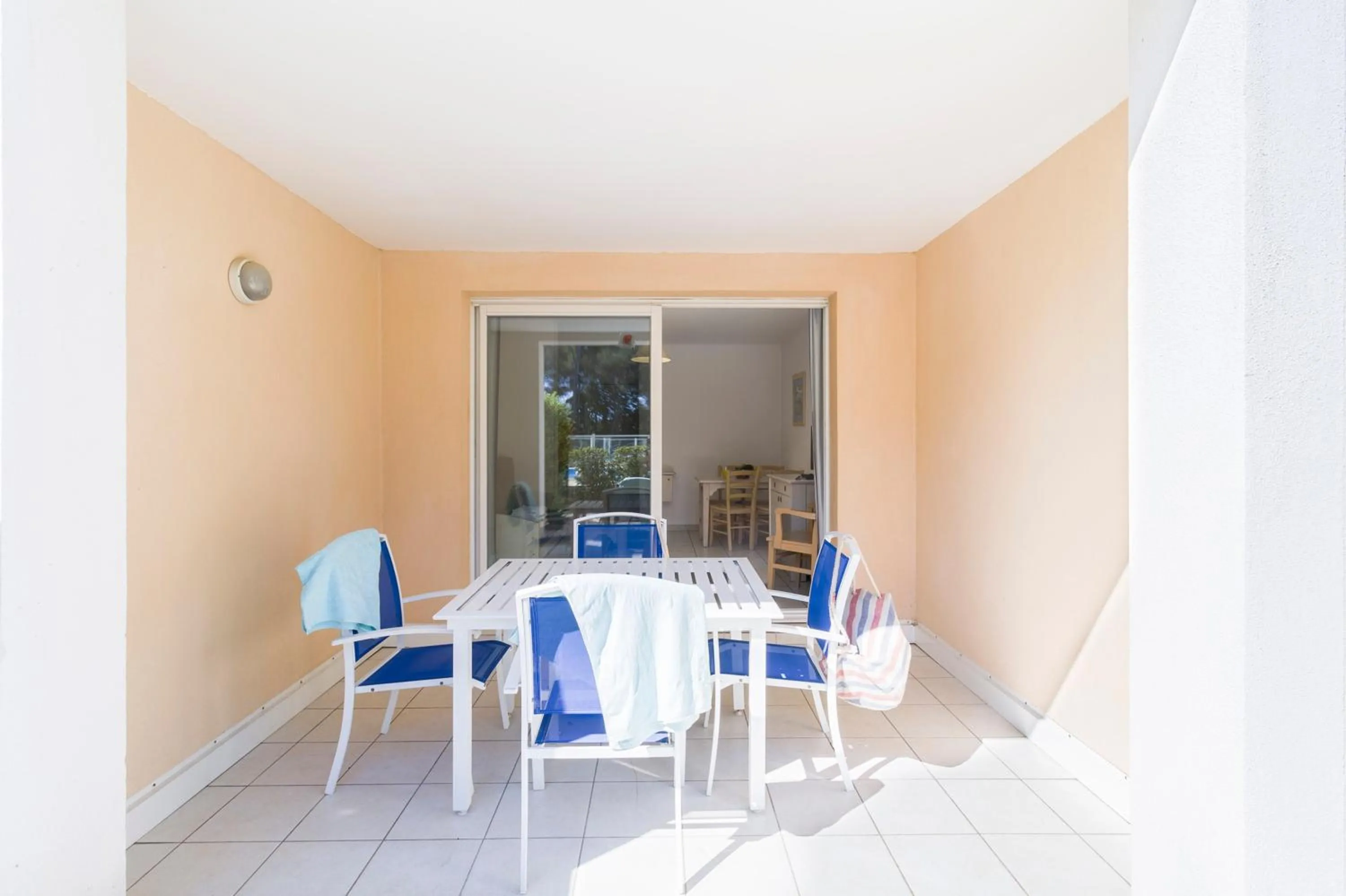 Patio in Garden & City Six-Fours-les-Plages