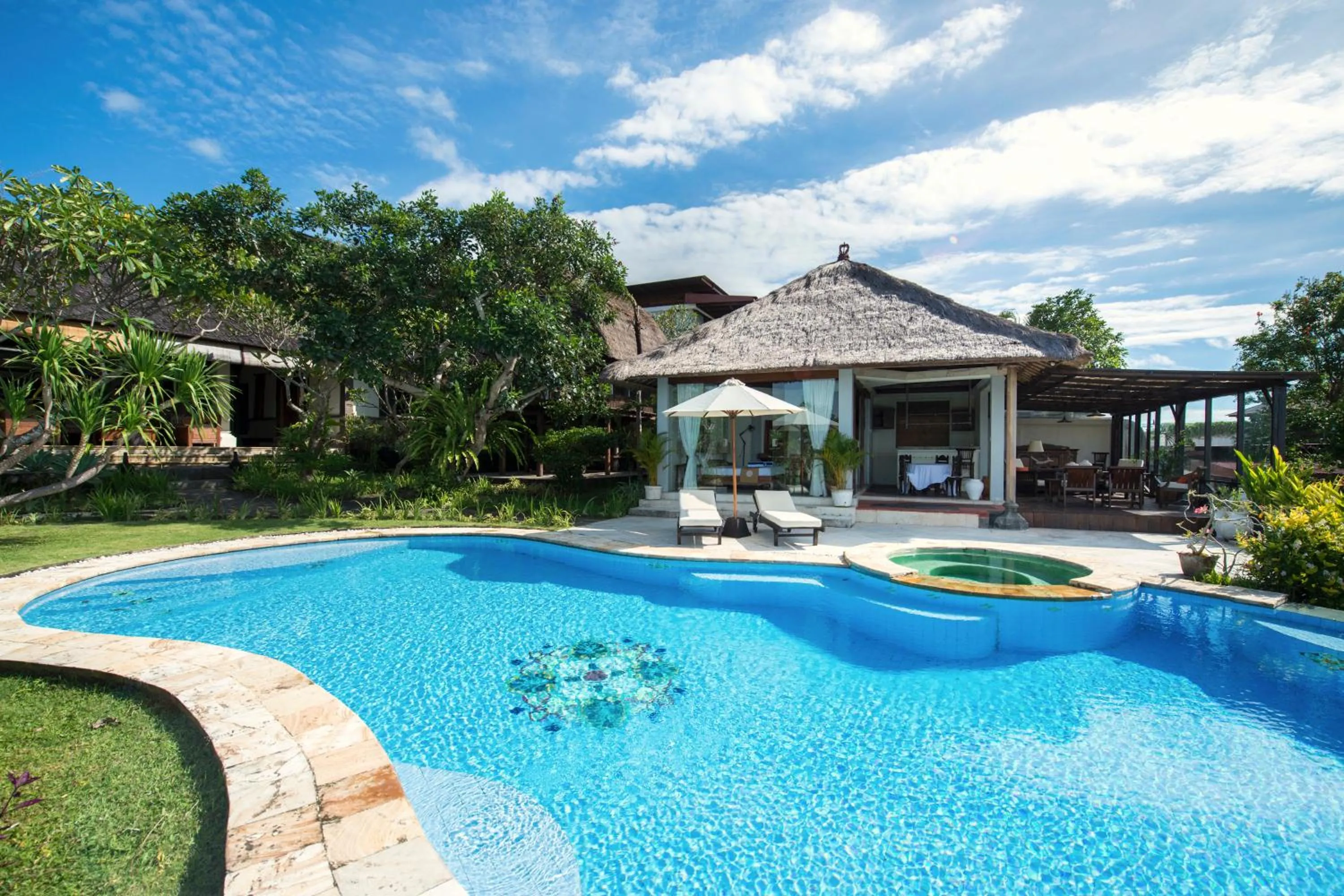 Swimming pool in Casa Jimbaran Villa