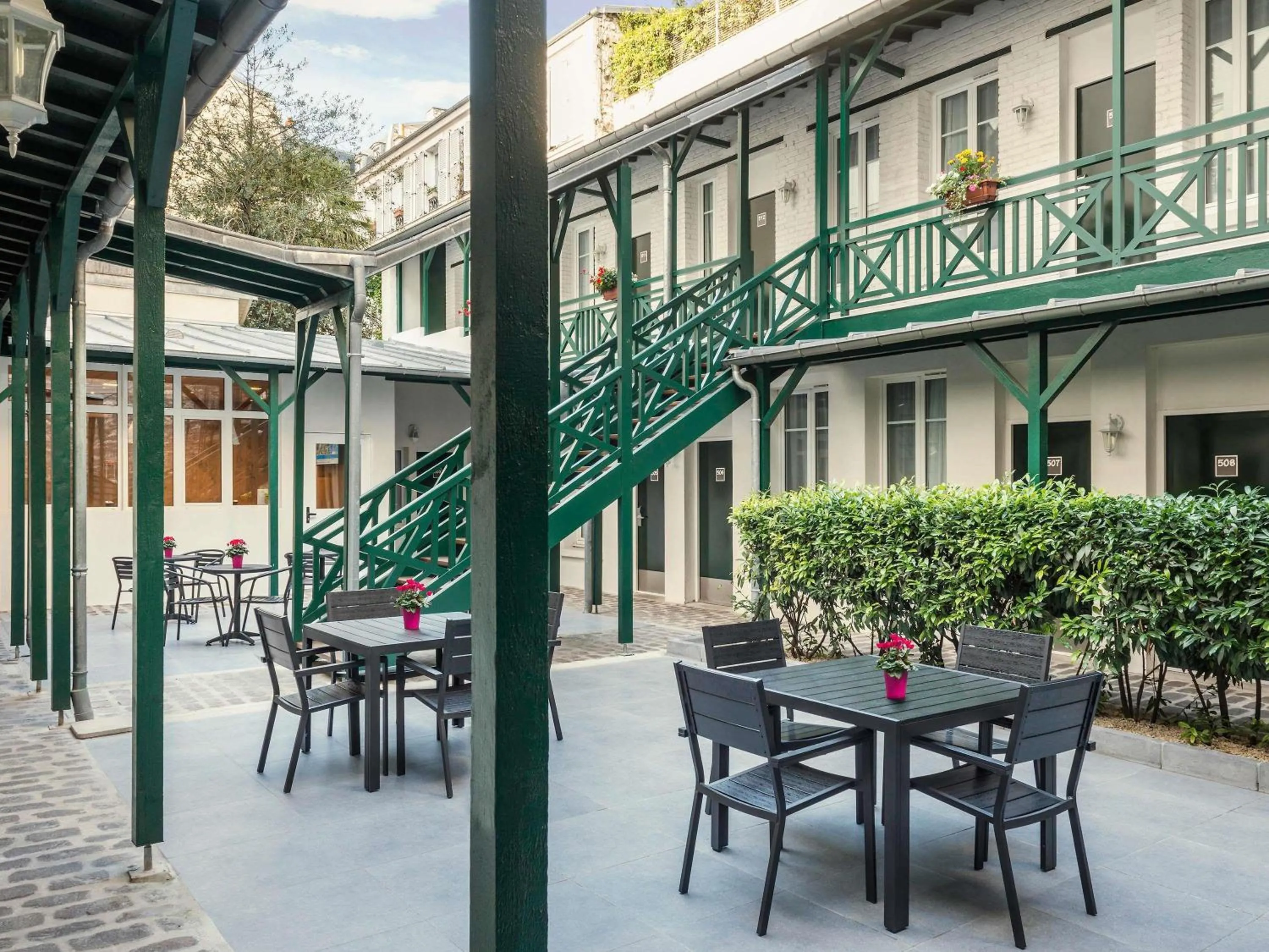 Other in ibis Levallois Perret