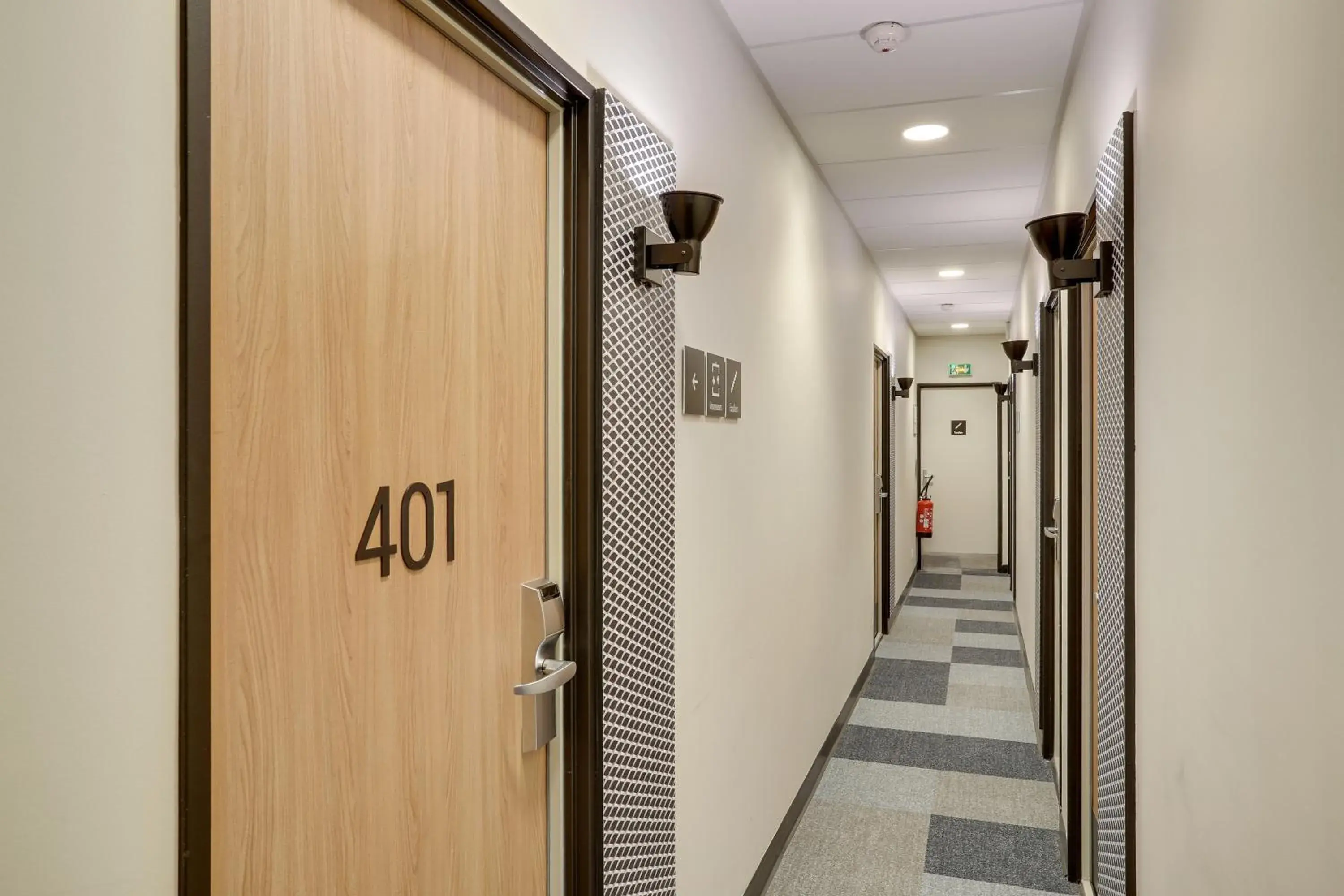 Property building in ibis Levallois Perret Property building in ibis Levallois Perret