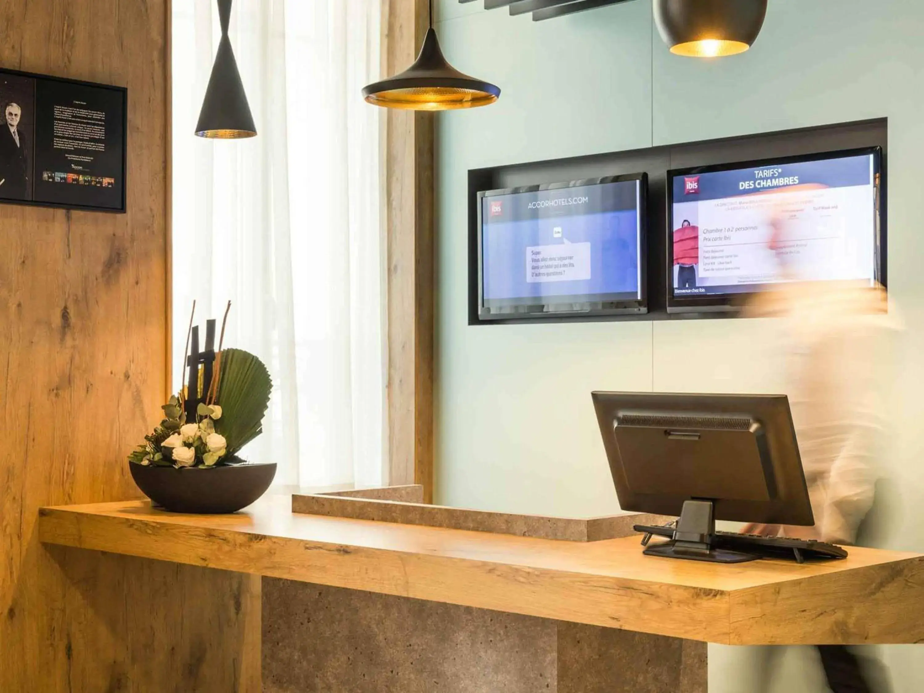 Property building in ibis Levallois Perret Property building in ibis Levallois Perret