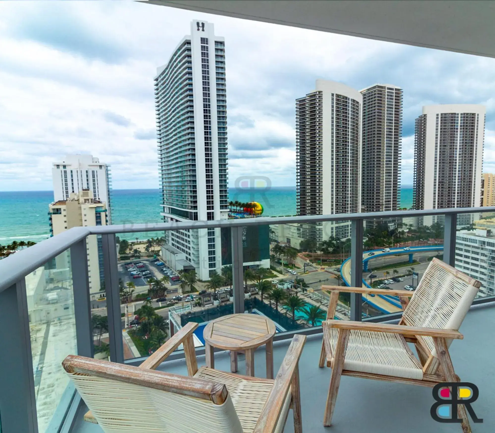 Balcony/Terrace in Hyde Beach House