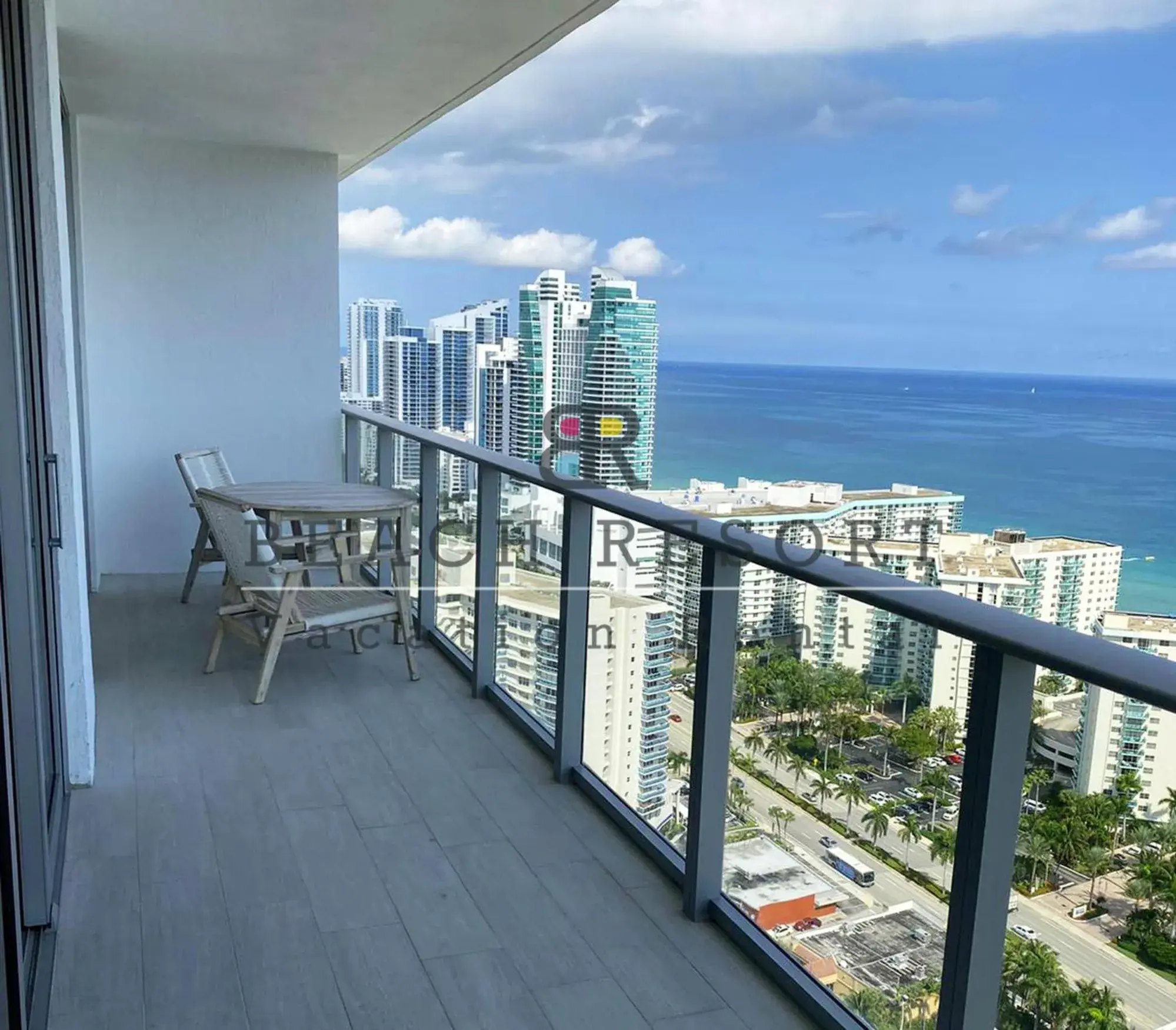 Sea view, Balcony/Terrace in Hyde Beach House