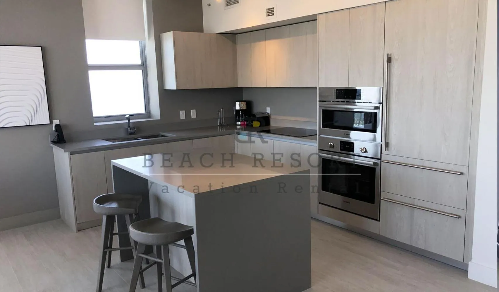 Kitchen or kitchenette in HYDE Beach House Apartments