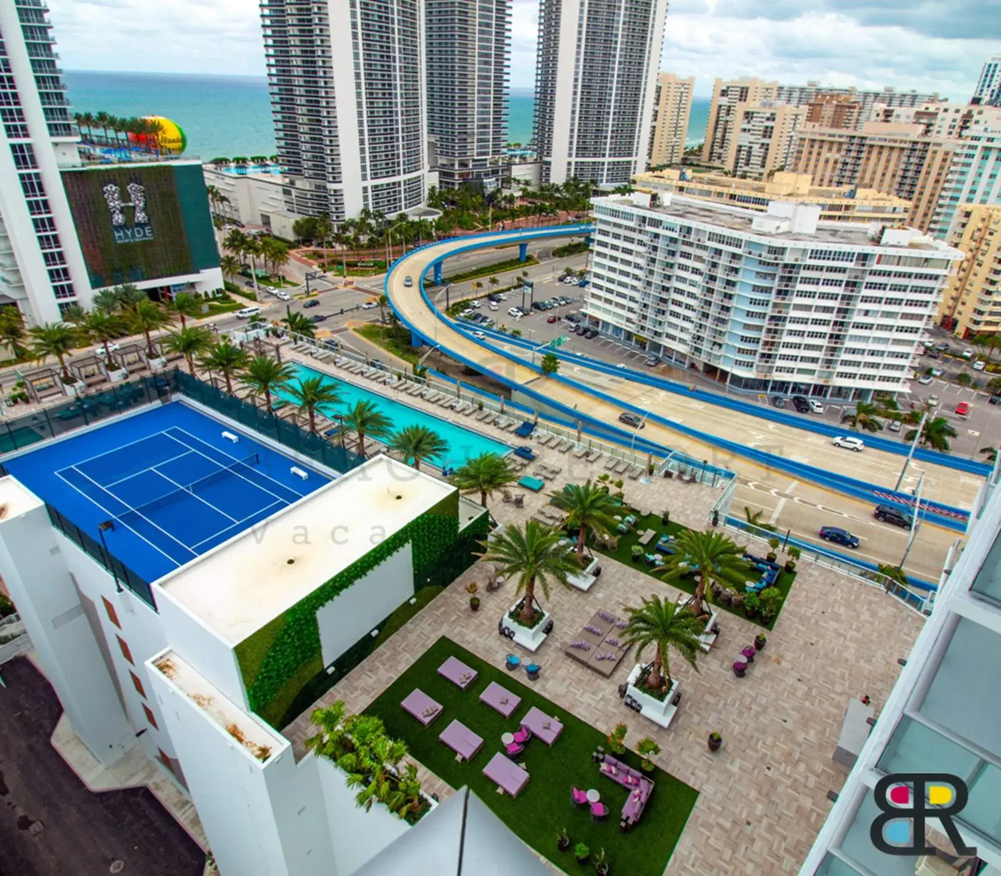 Bird's eye view, Bird's-eye View in Hyde Beach House