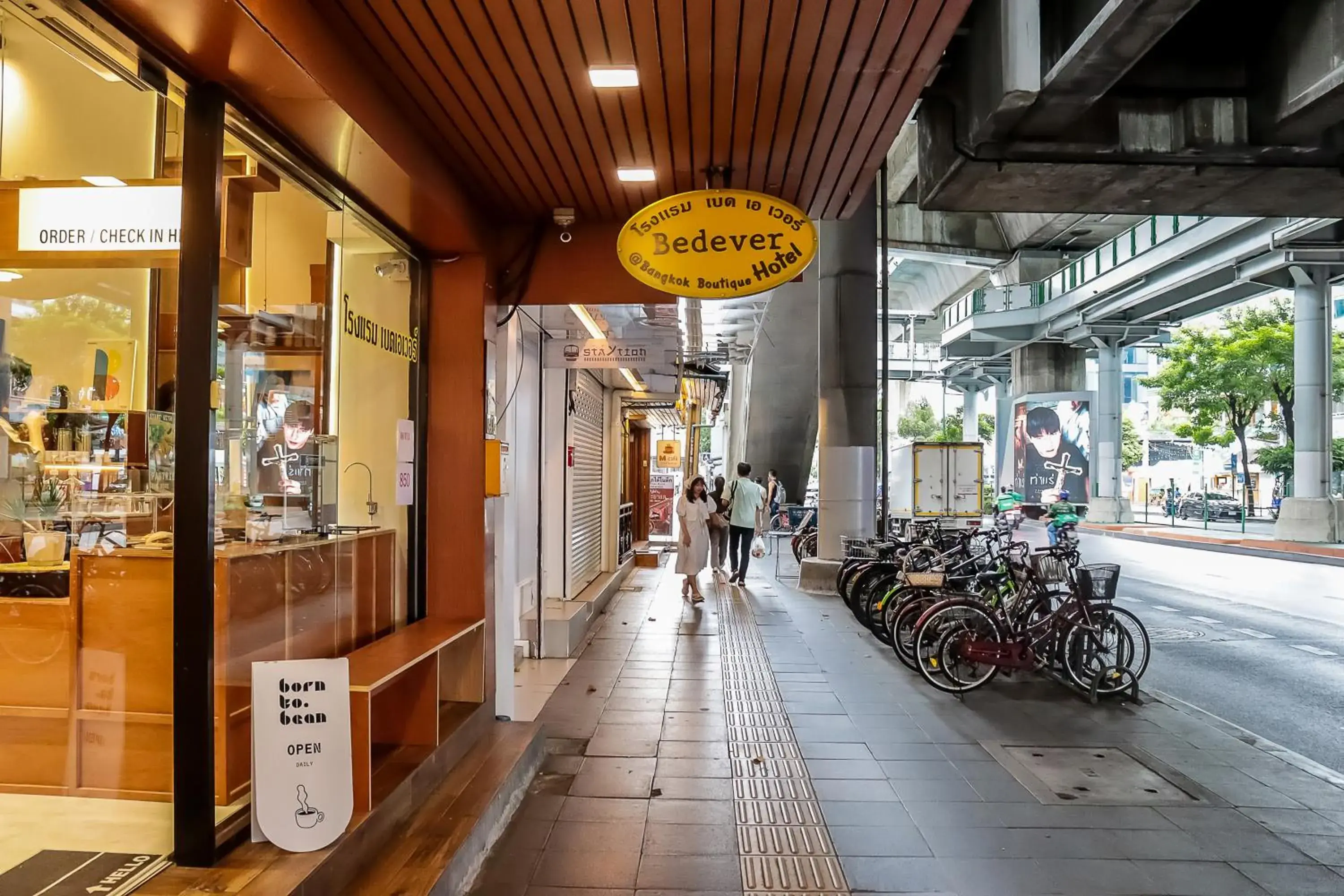 Property building in StayAt Bedever Bangkok Hotel Property building in StayAt Bedever Bangkok Hotel