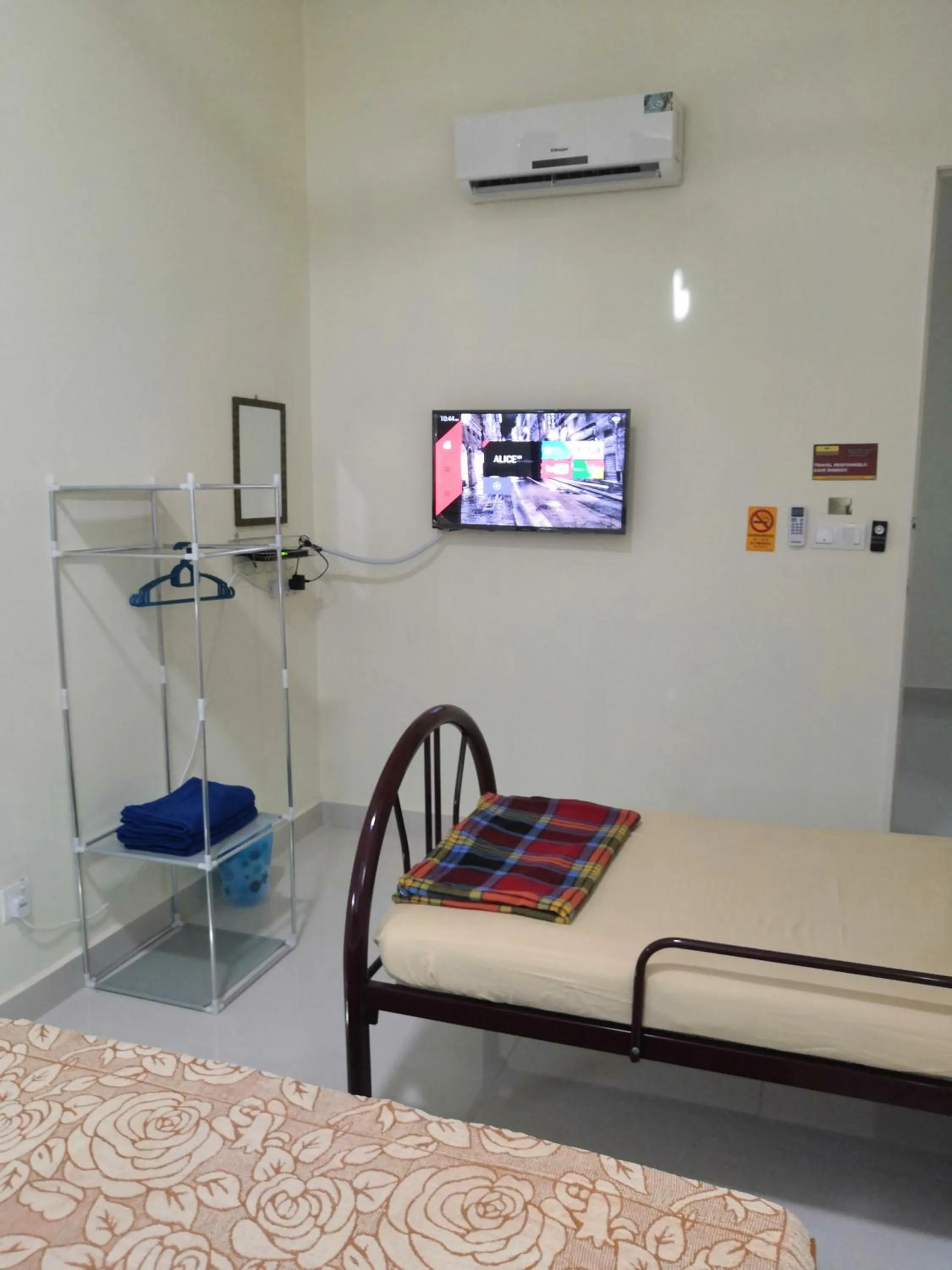 TV and multimedia, Bed in WeJDAN INN BALIK PULAU, PENANG ISLAND