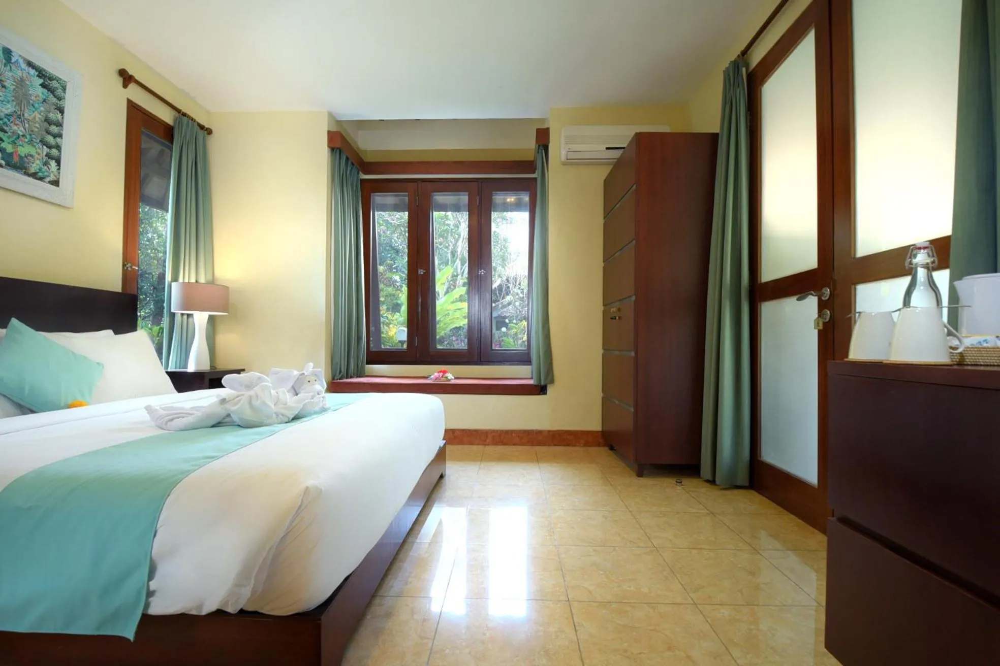Photo of the whole room, Bed in Rumah Ganesha Ubud