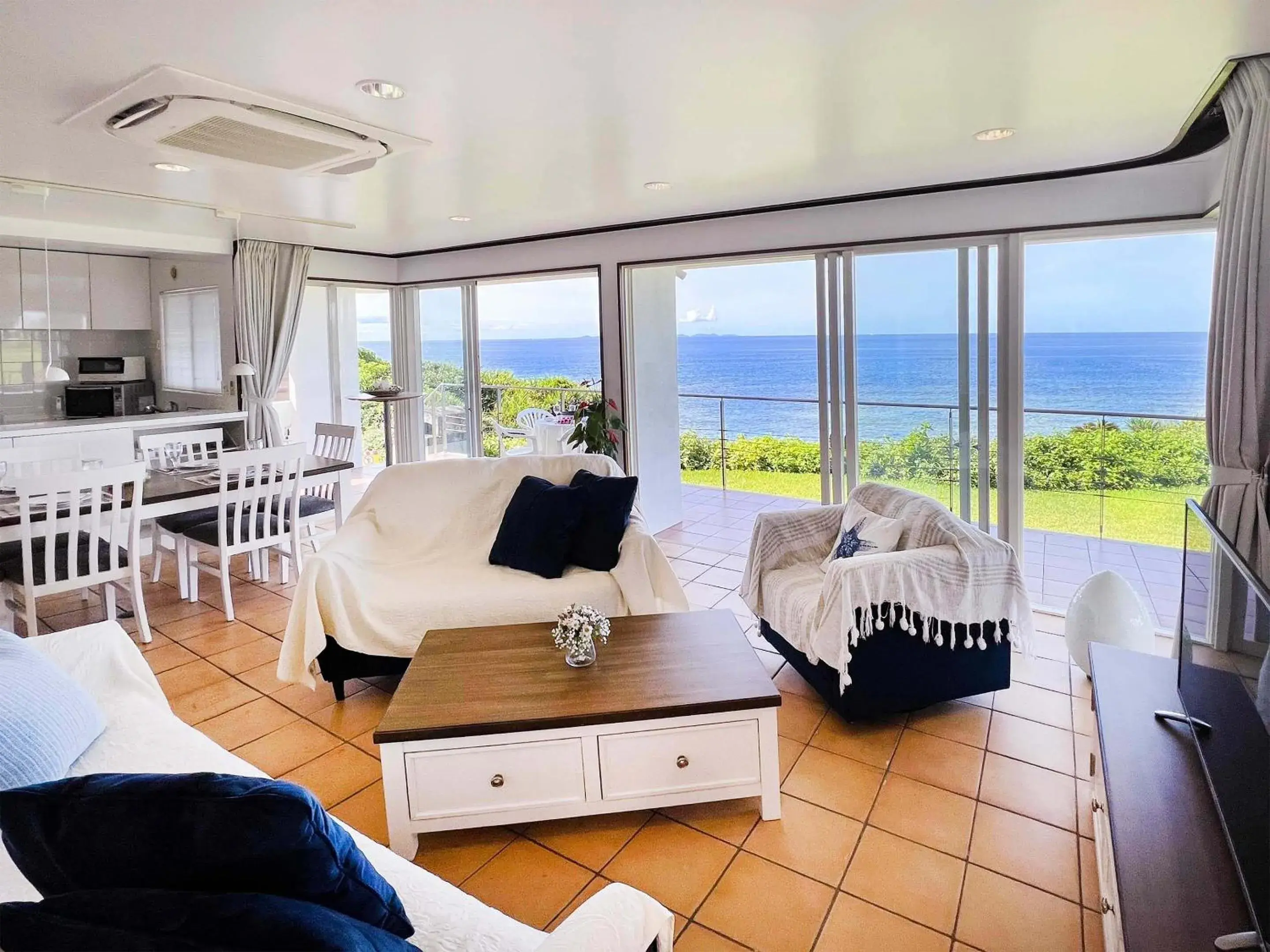 Living room in wisteria Ocean Nakijin Living room in wisteria Ocean Nakijin