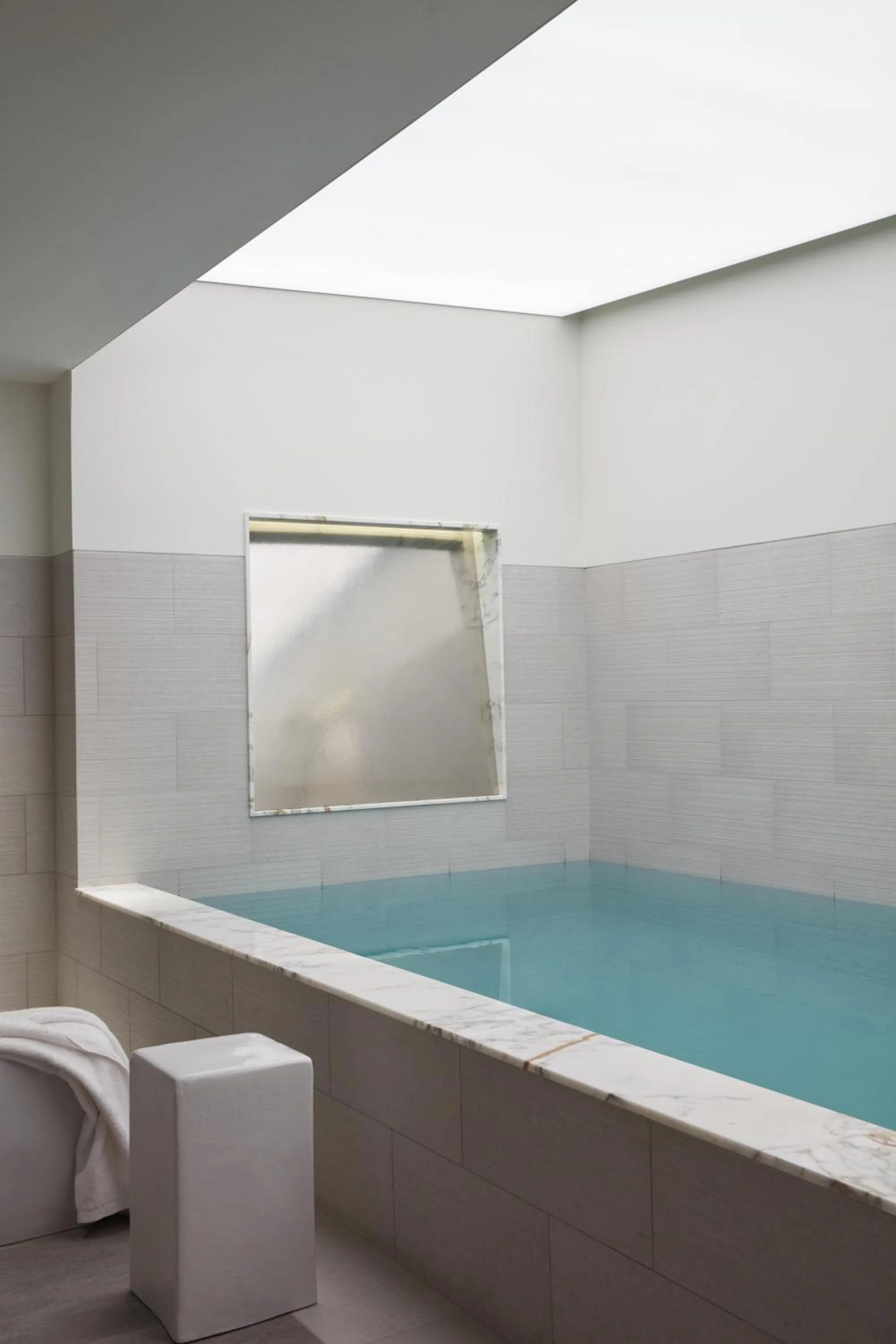 Swimming pool in Hotel La Villa Saint Germain Des Prés