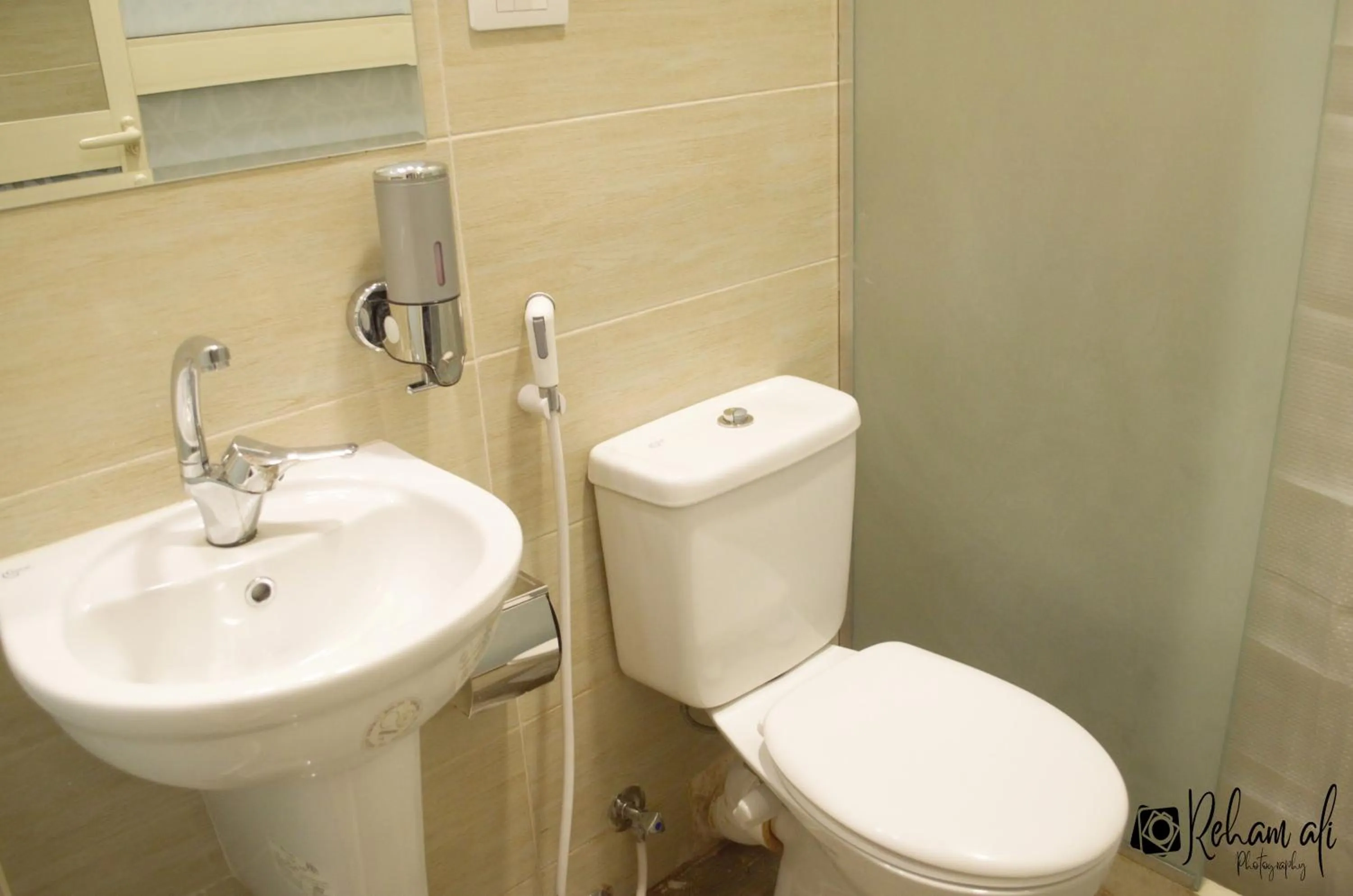 Shower in The location Hotel