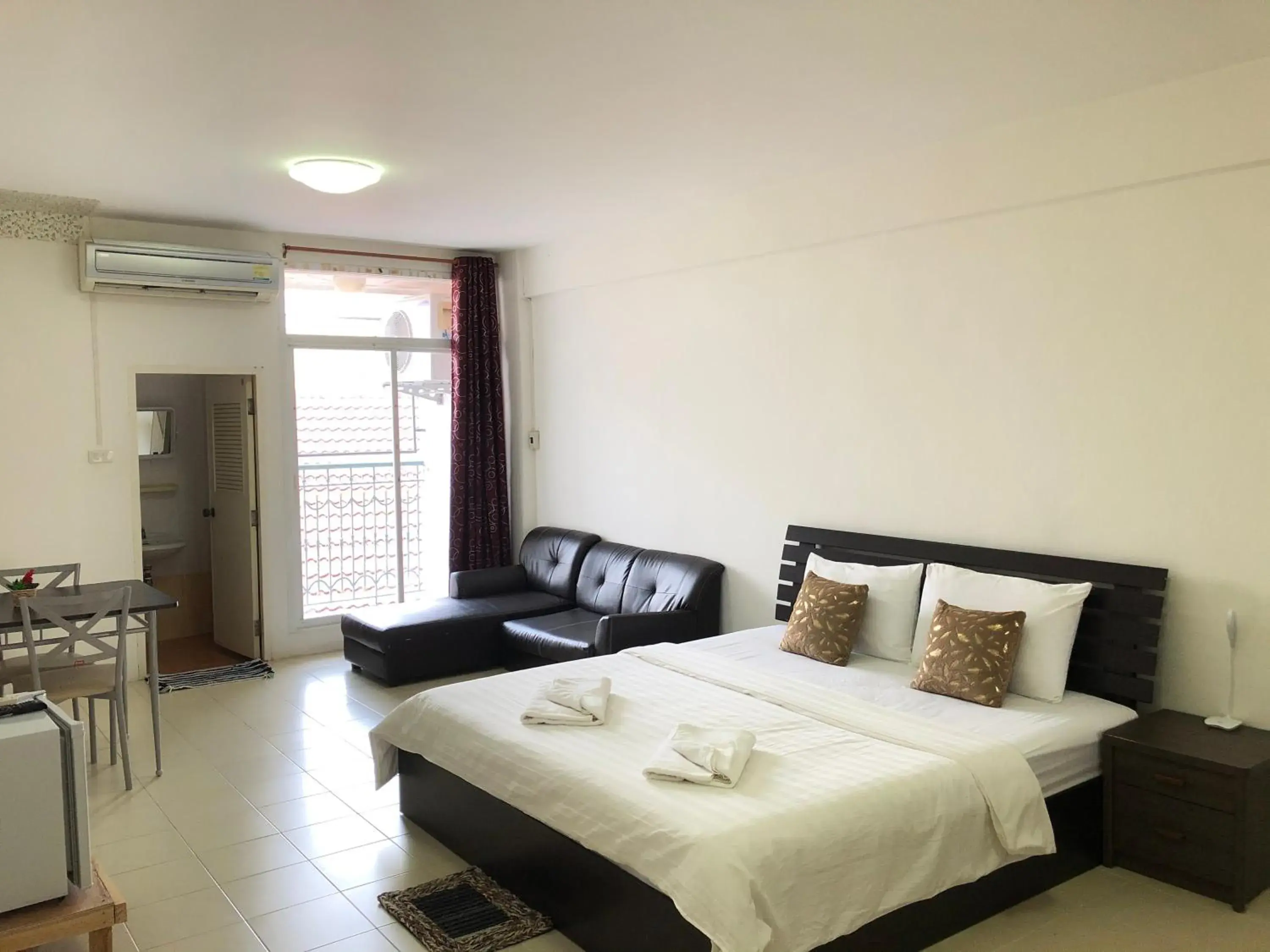 Bed in VK &Residence Bed in VK &Residence