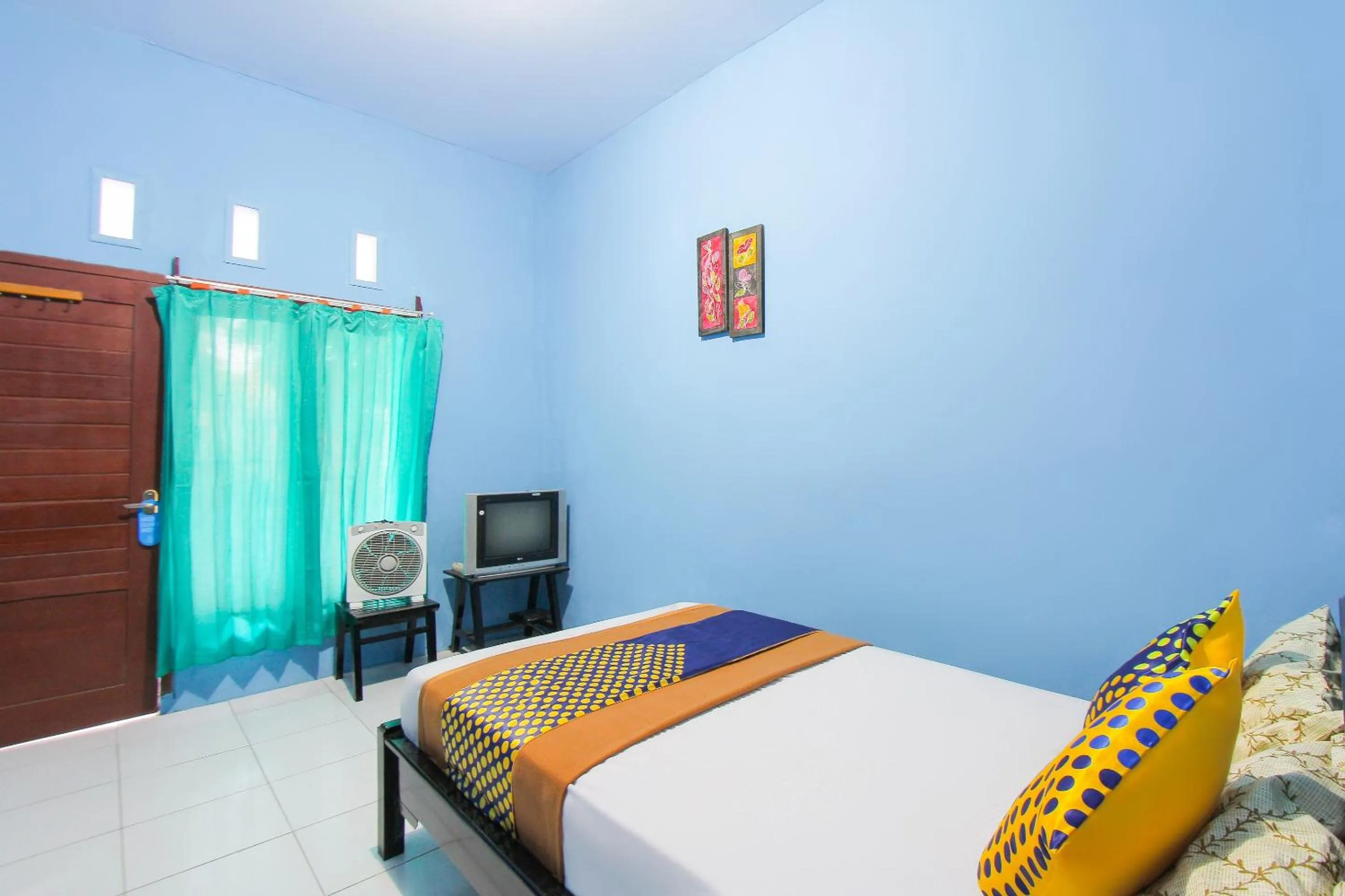 Bedroom in Hotel O Zam Zam Family Syariah