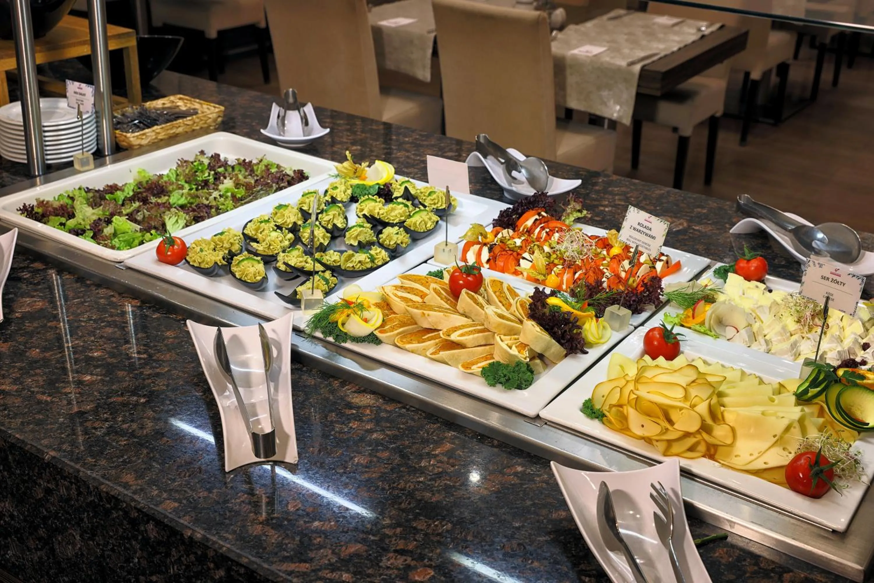 Buffet breakfast in Malinowy Dwór Hotel Medical SPA