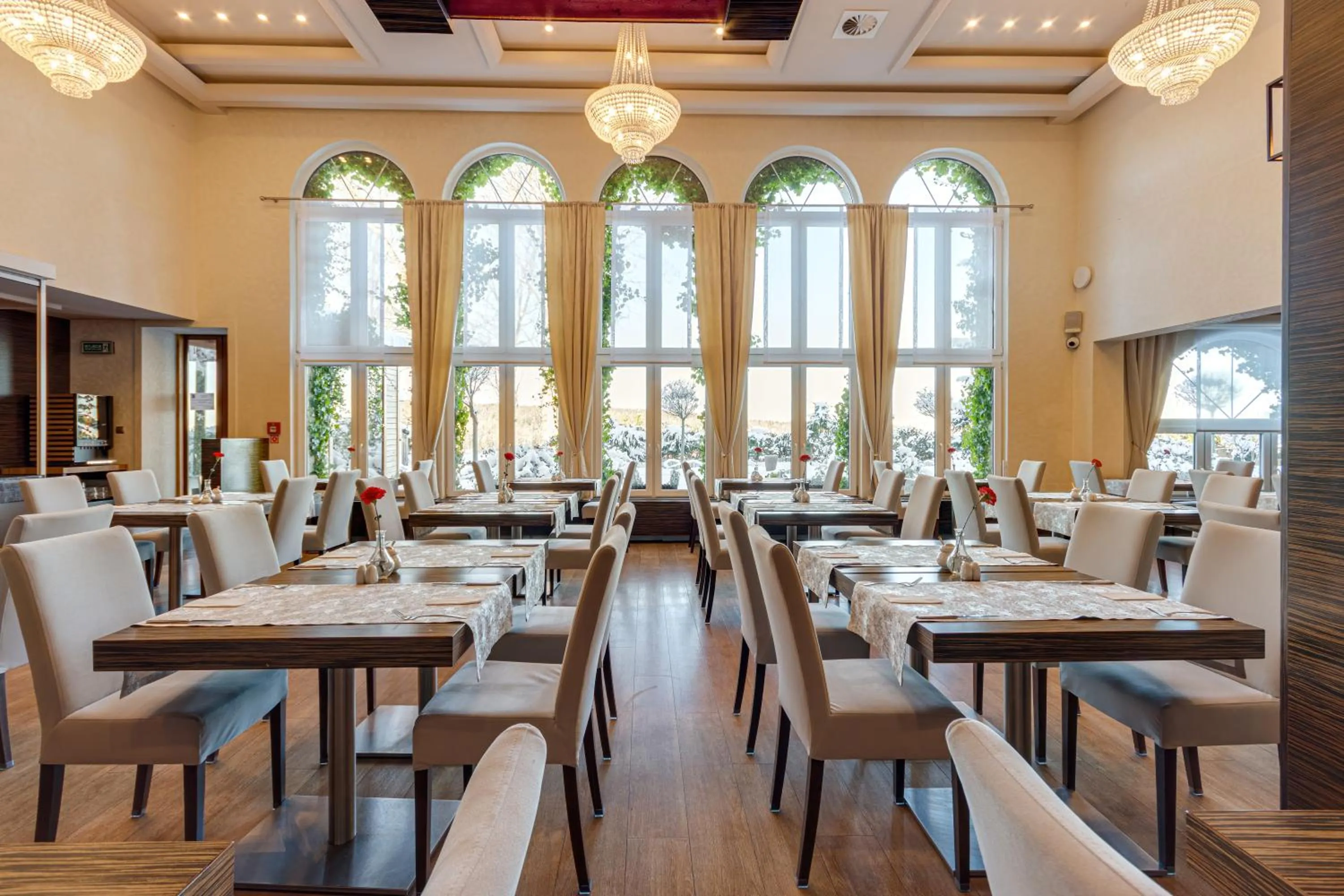 Restaurant/places to eat in Malinowy Dwór Hotel Medical SPA