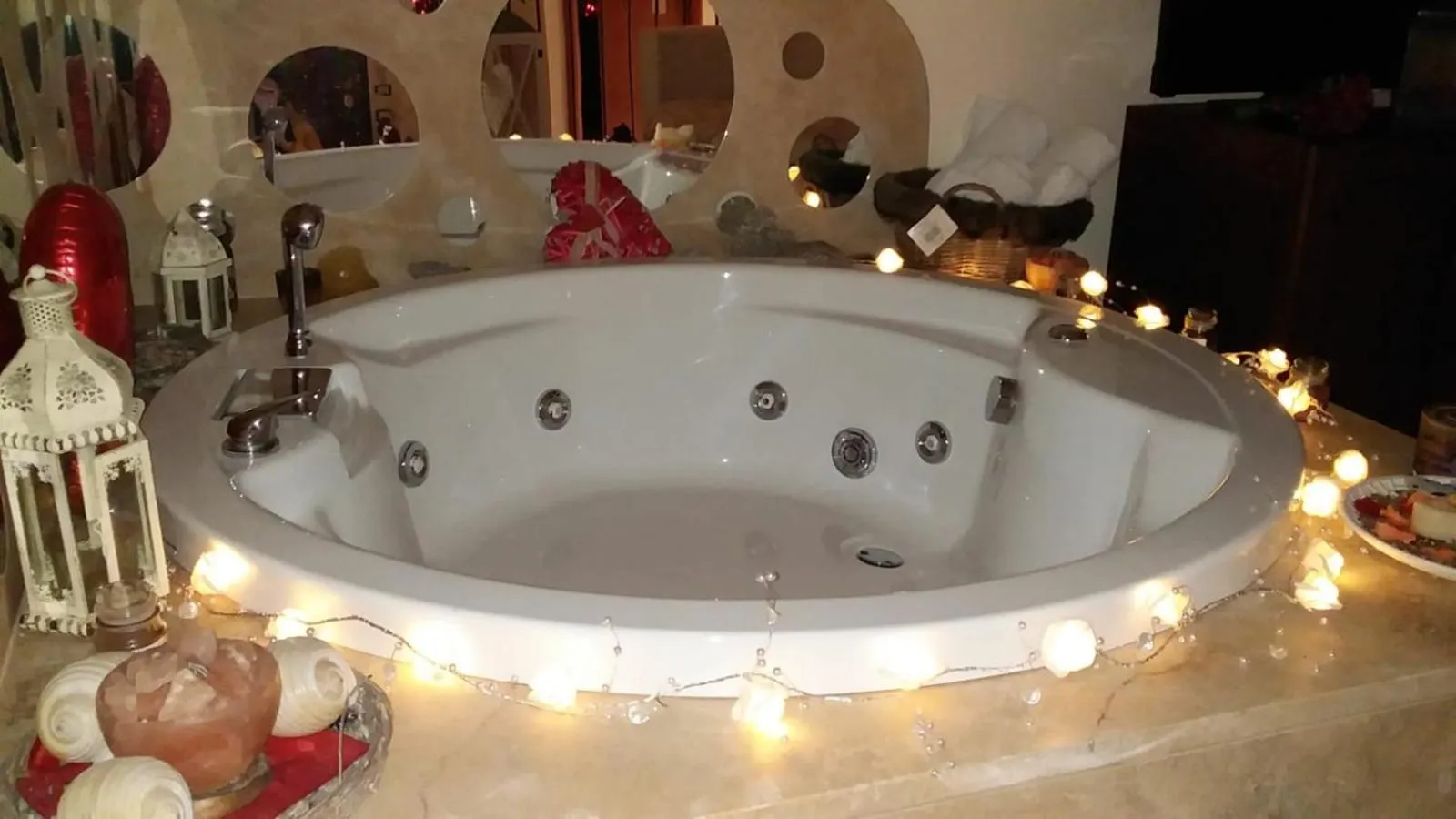 Swimming pool in B&b De Mauro