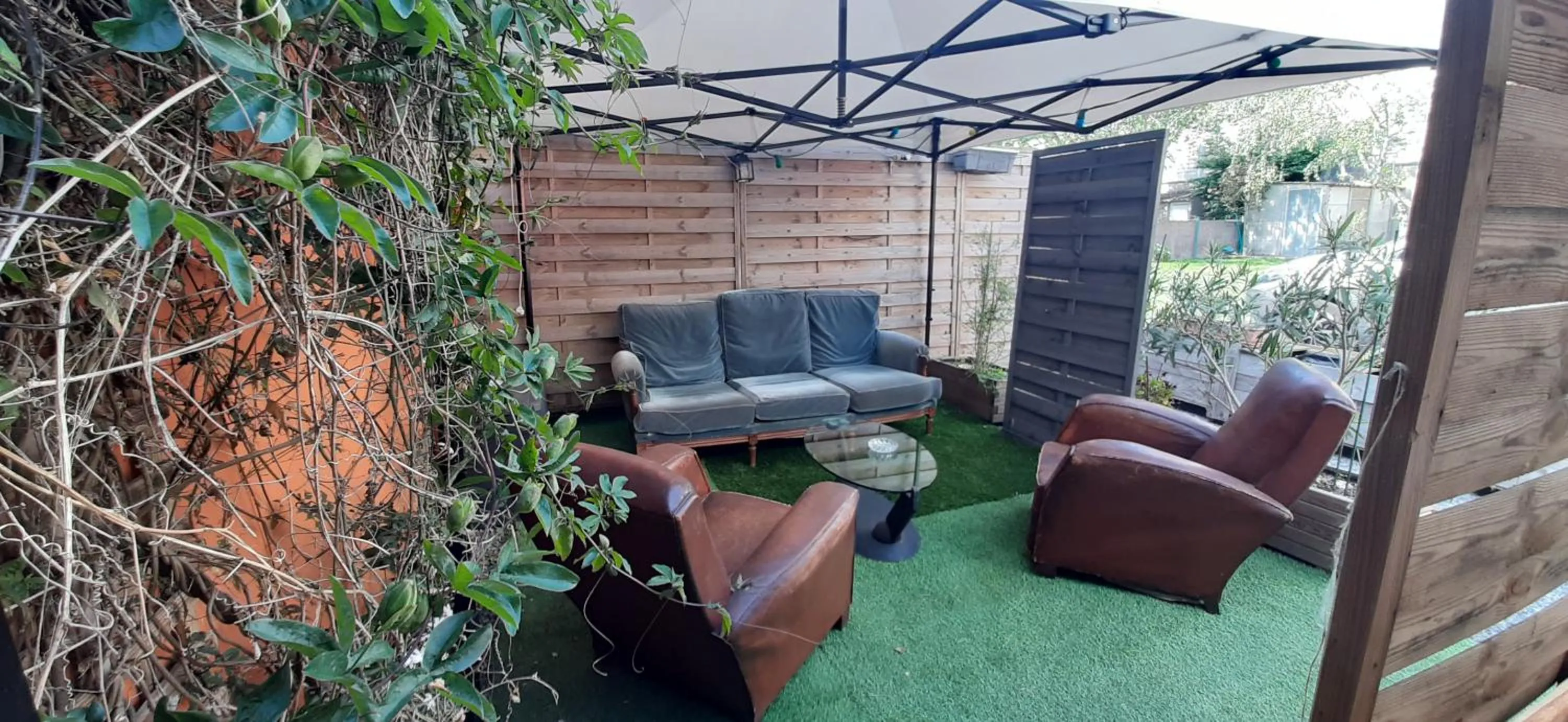 Garden in Hotel La Belle Etoile