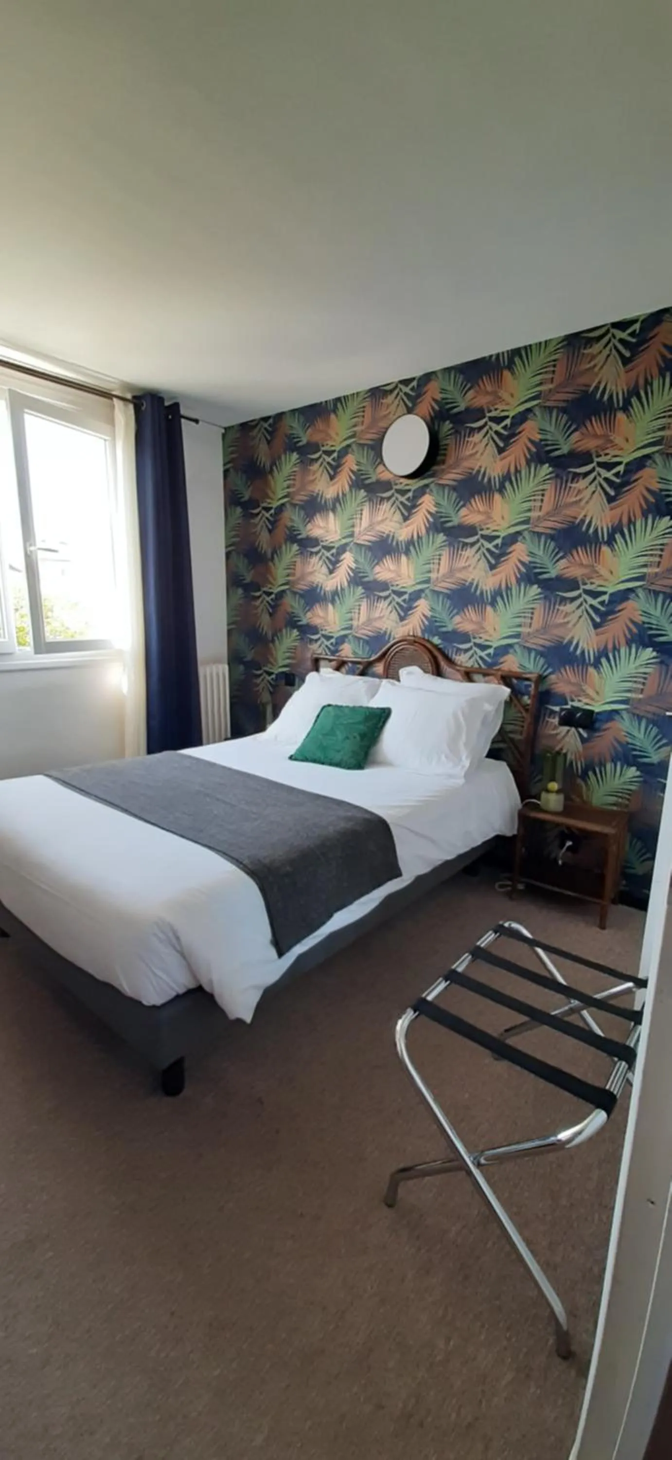 Bed in Hotel La Belle Etoile