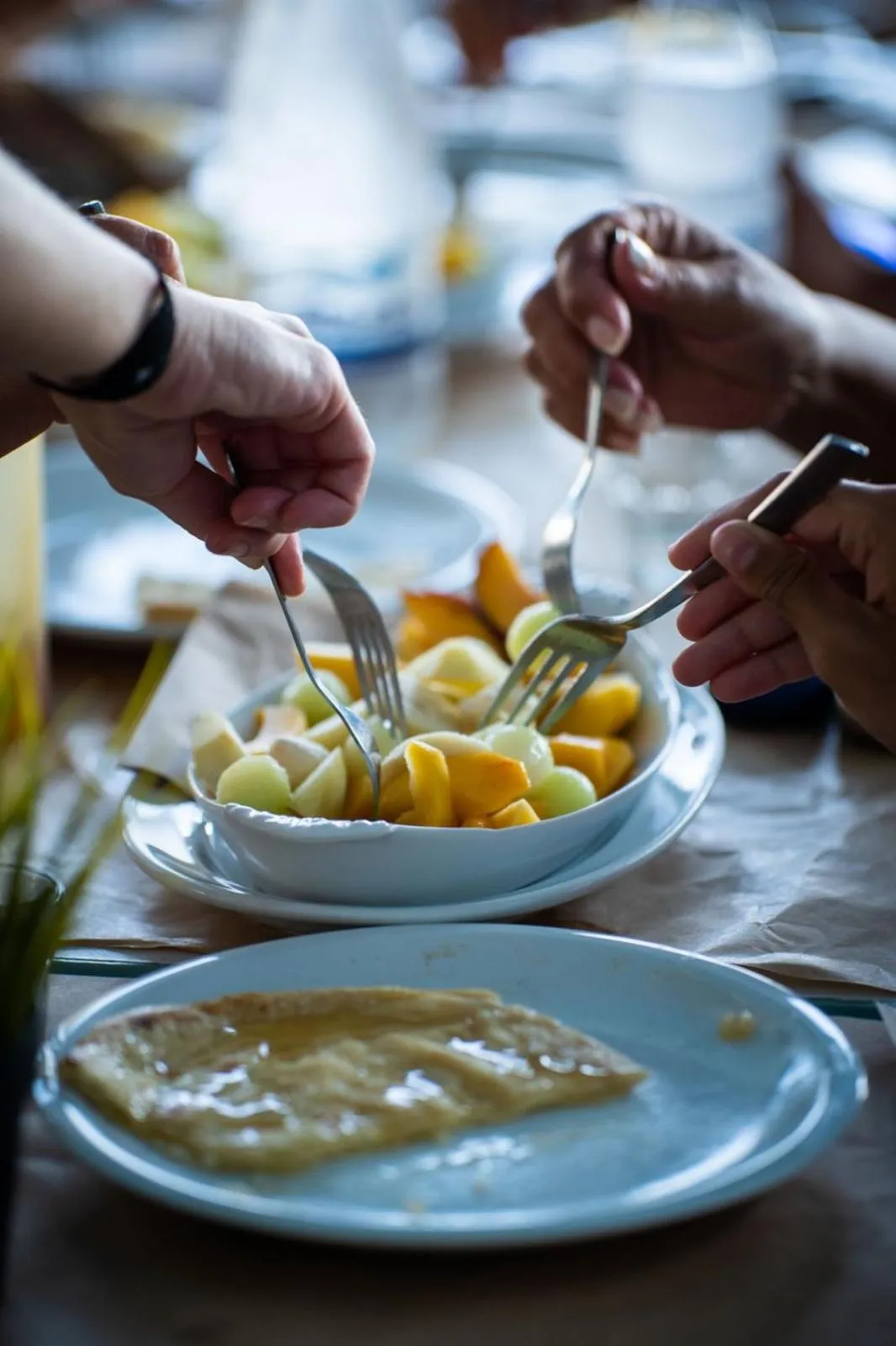 Breakfast in Samaria by the Sea