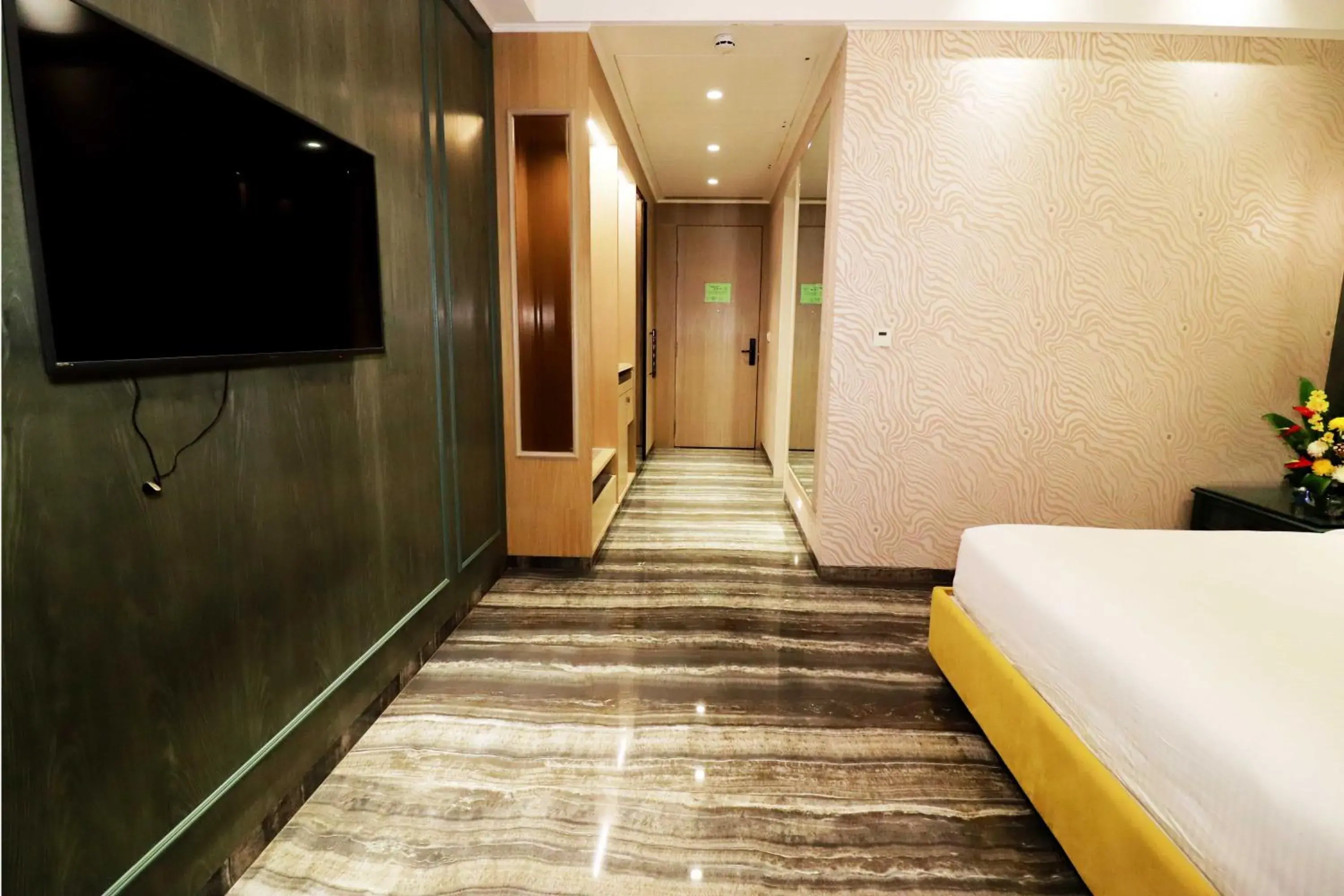 Superior Double Room in Seven Eleven Hotels and Club Superior Double Room in Seven Eleven Hotels and Club