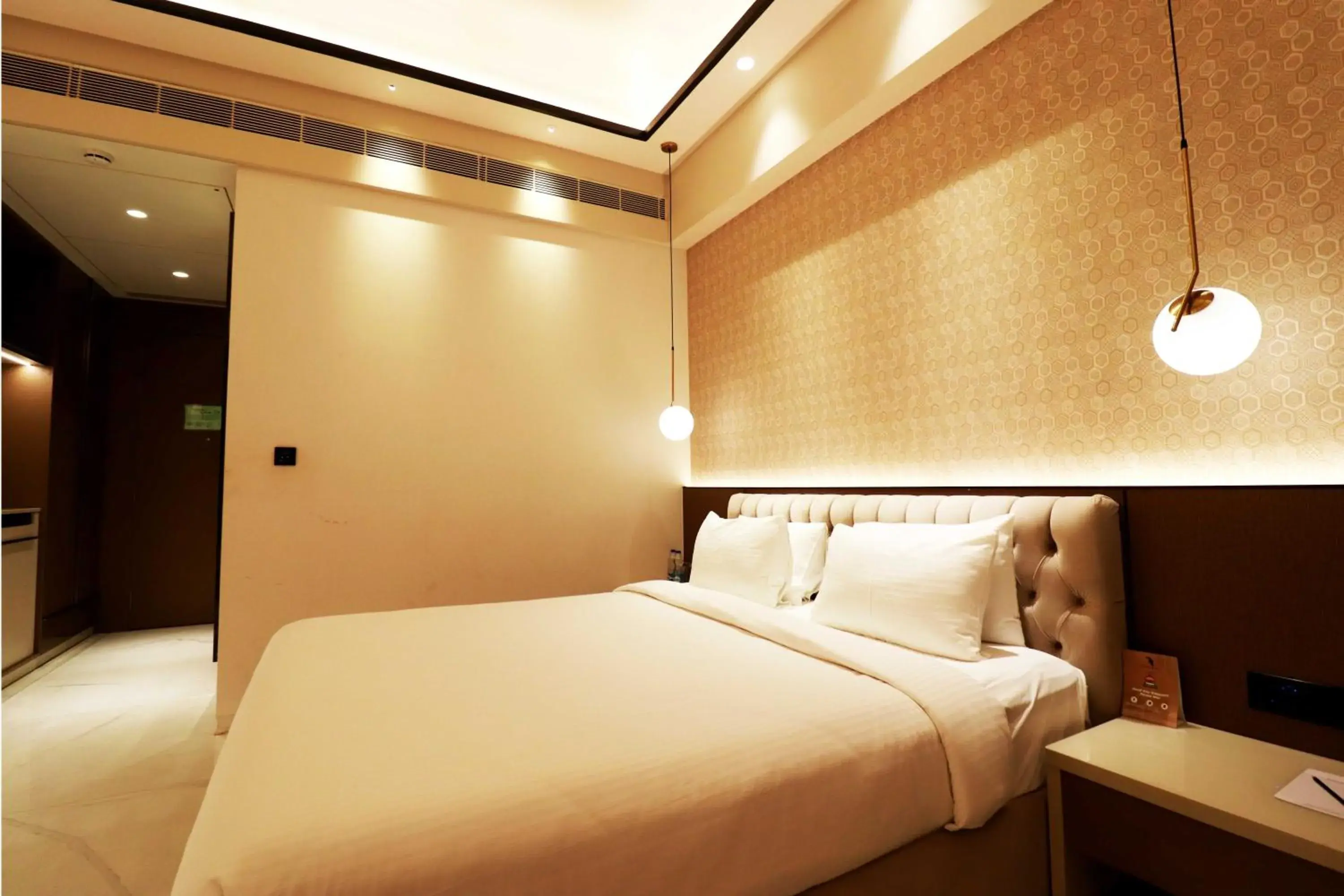 Photo of the whole room, Bed in Seven Eleven Hotels and Club Photo of the whole room, Bed in Seven Eleven Hotels and Club