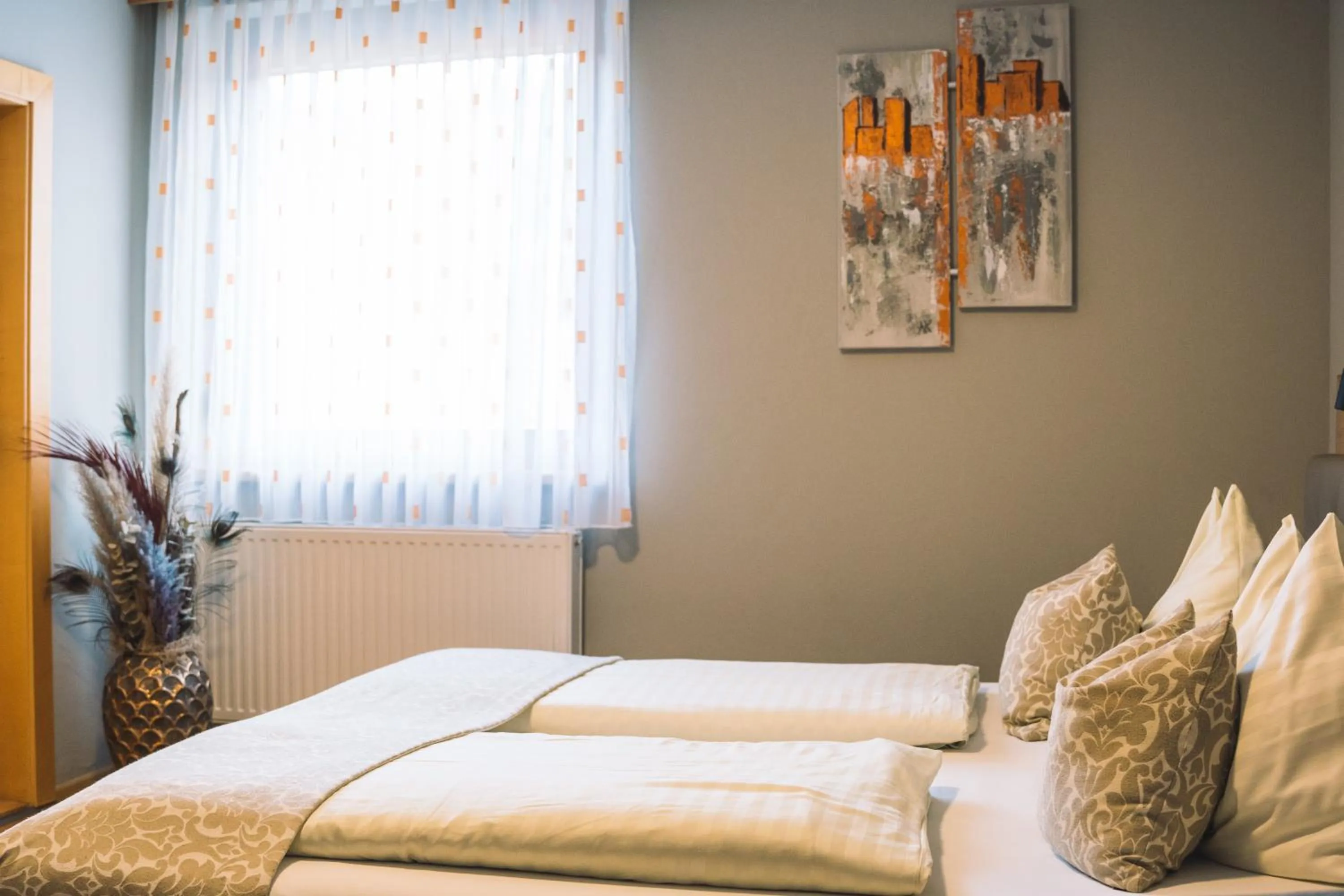 Photo of the whole room, Bed in Hotel Restaurant Thadeushof