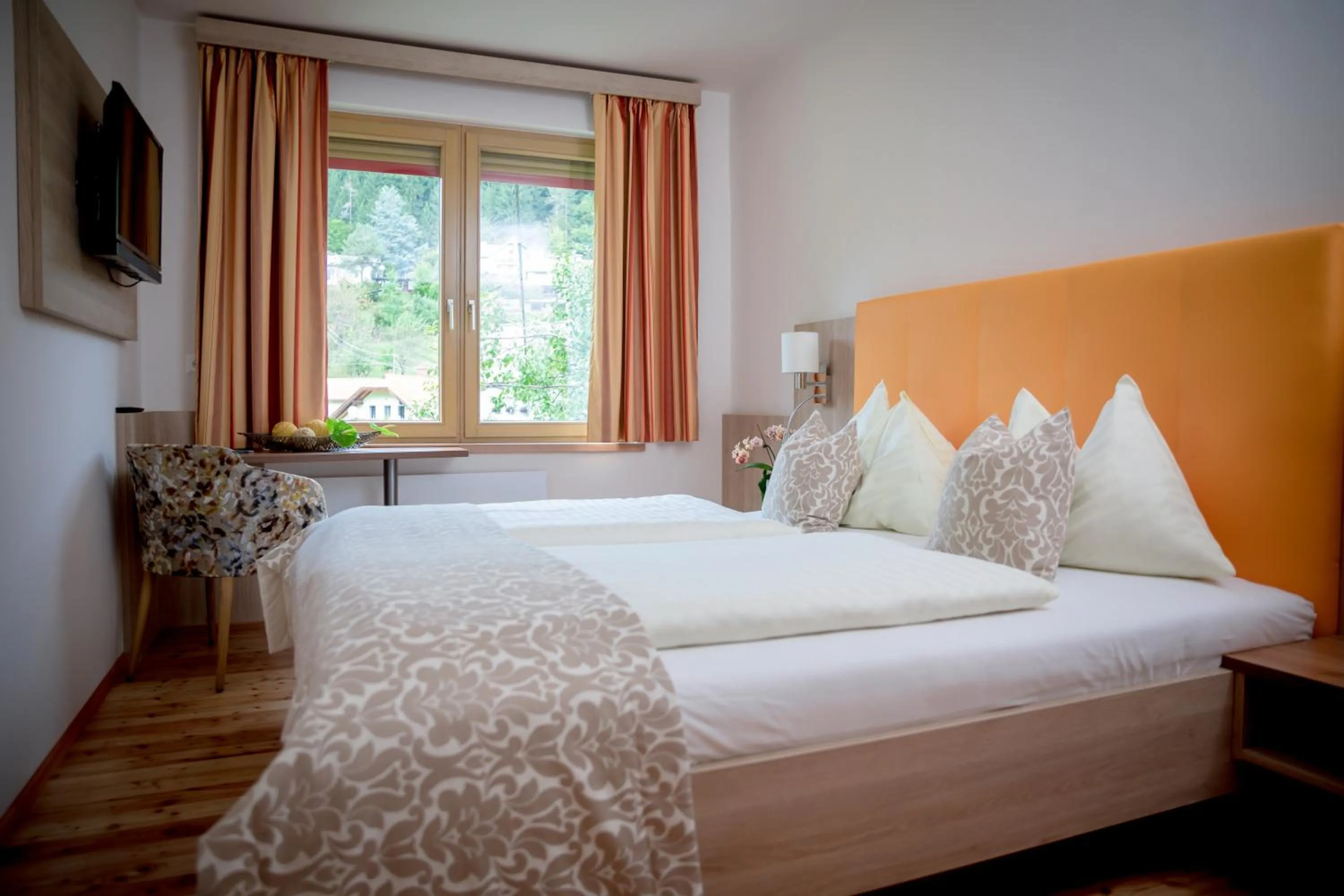 Bed in Hotel Restaurant Thadeushof