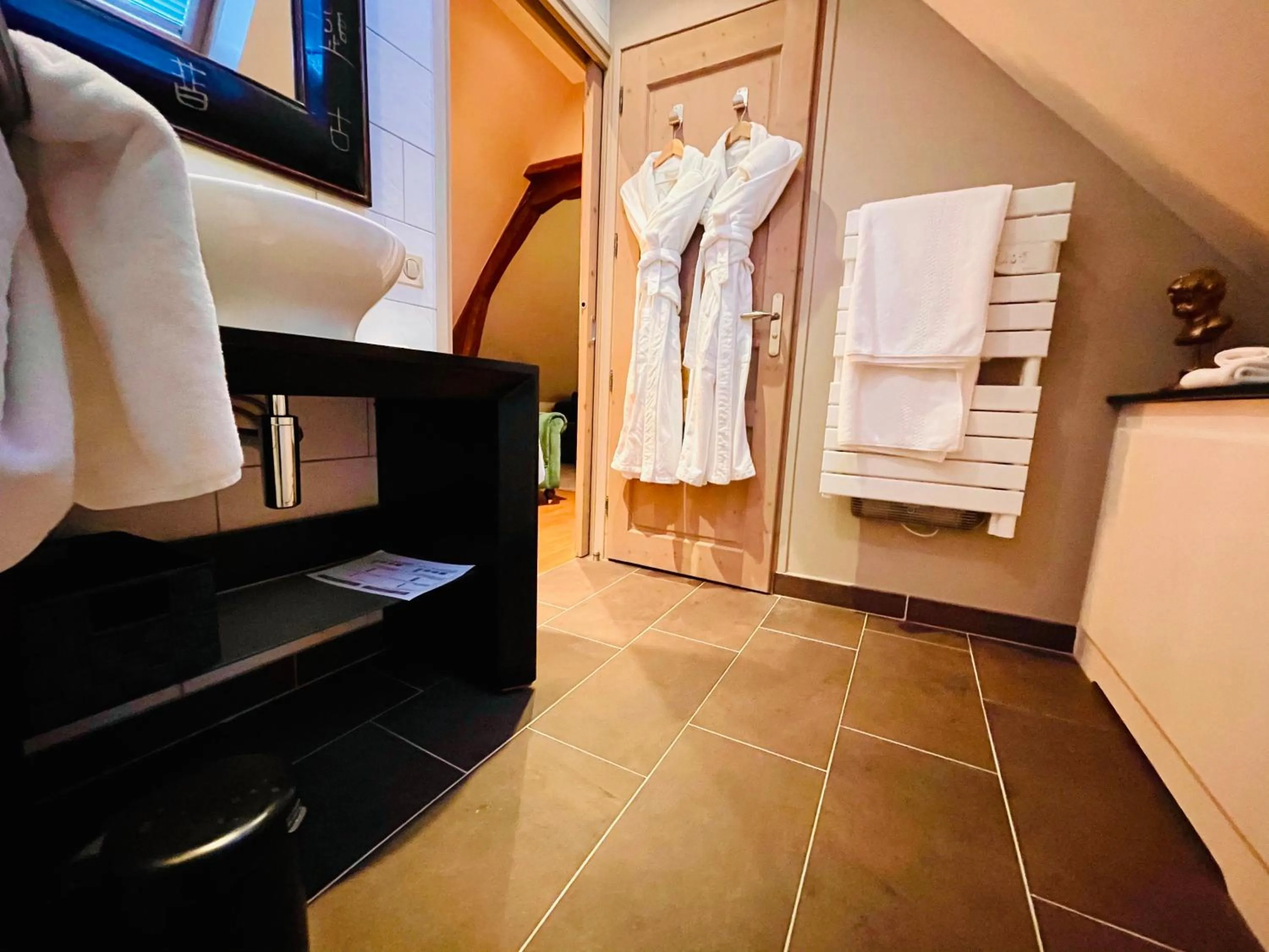 Bed in Moulin Royale