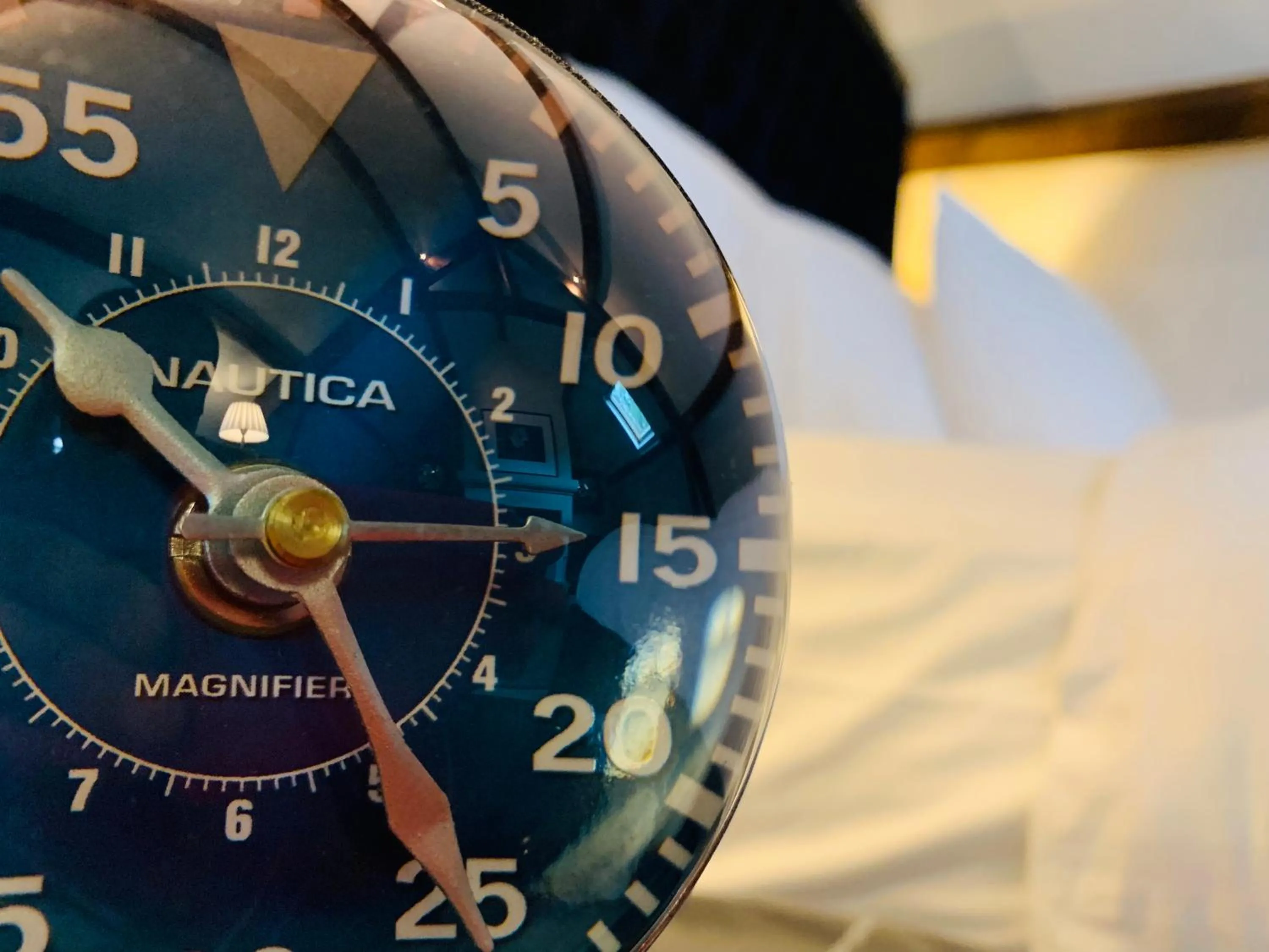 Decorative detail in Moulin Royale