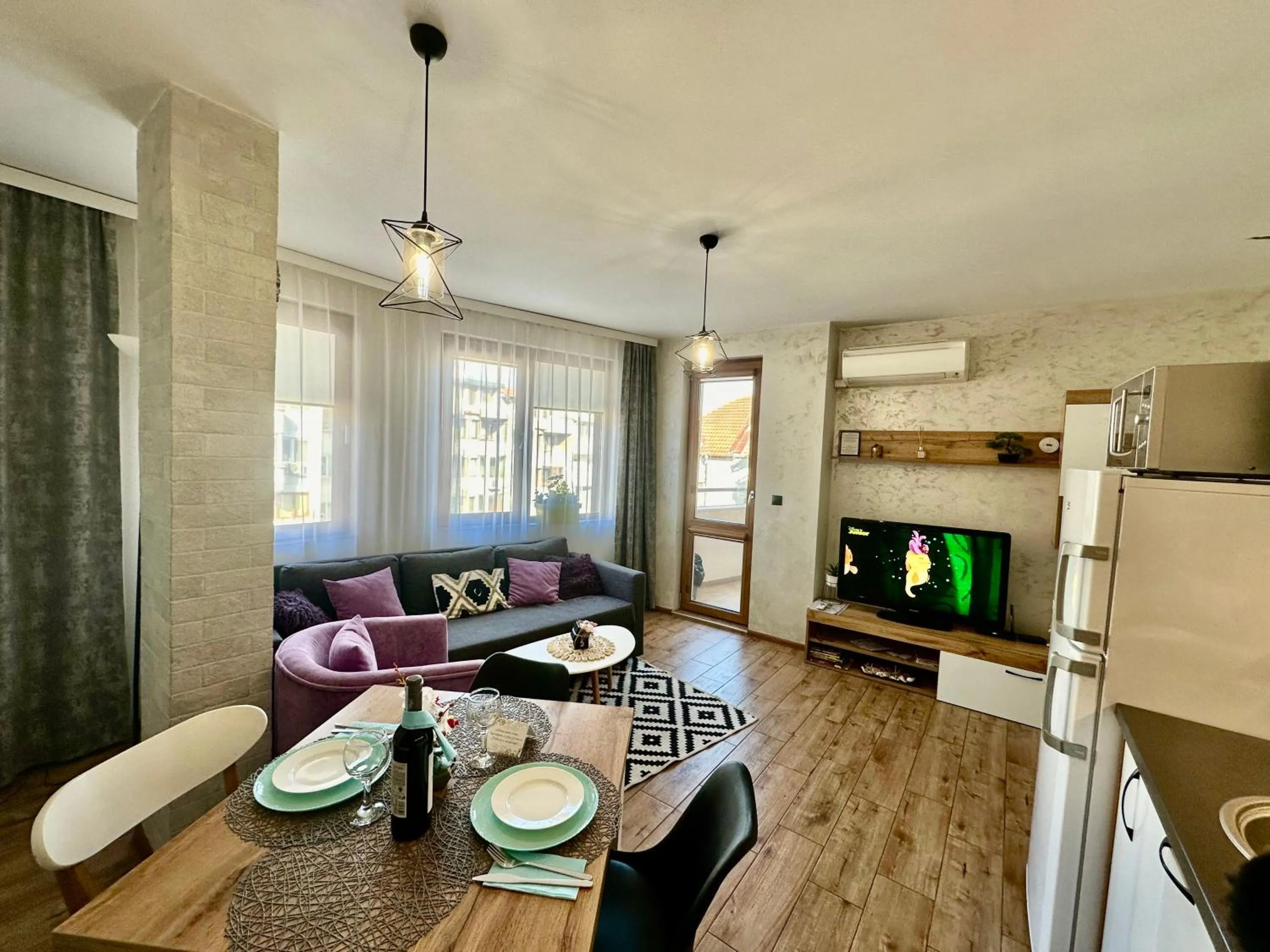Joy Apartment Burgas center free parking