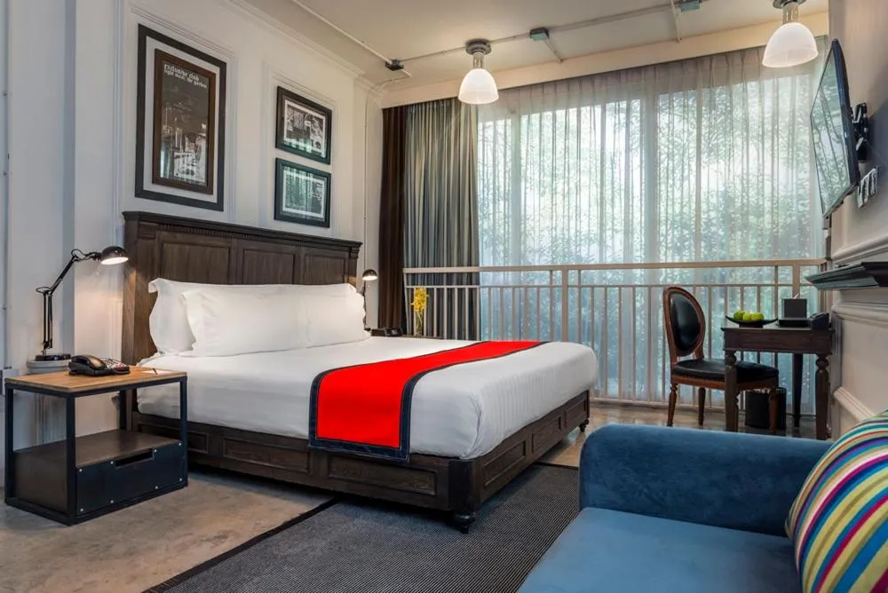 Bed in Pattaya Modus Beachfront Resort