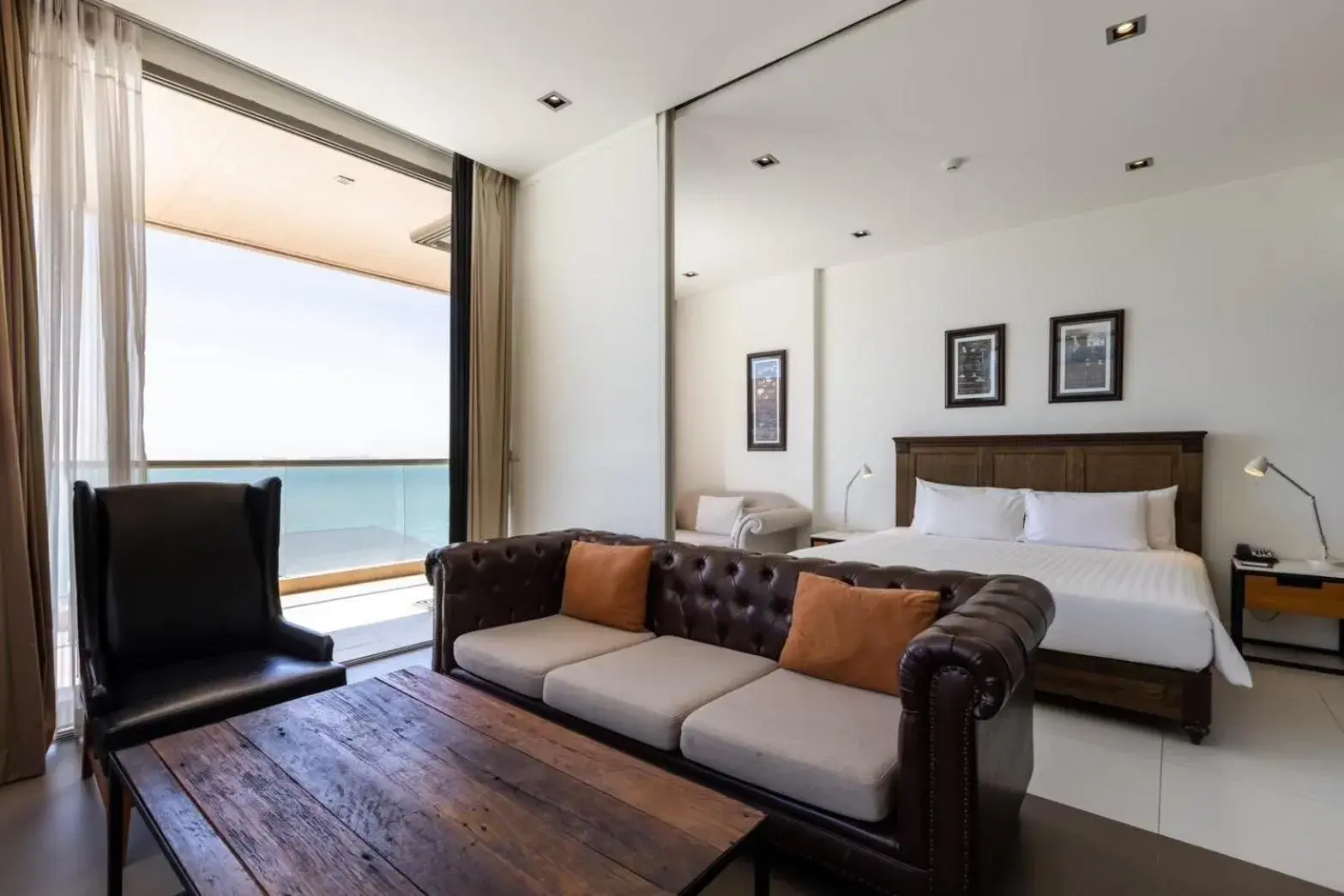 View (from property/room), Bed in Pattaya Modus Beachfront Resort View (from property/room), Bed in Pattaya Modus Beachfront Resort