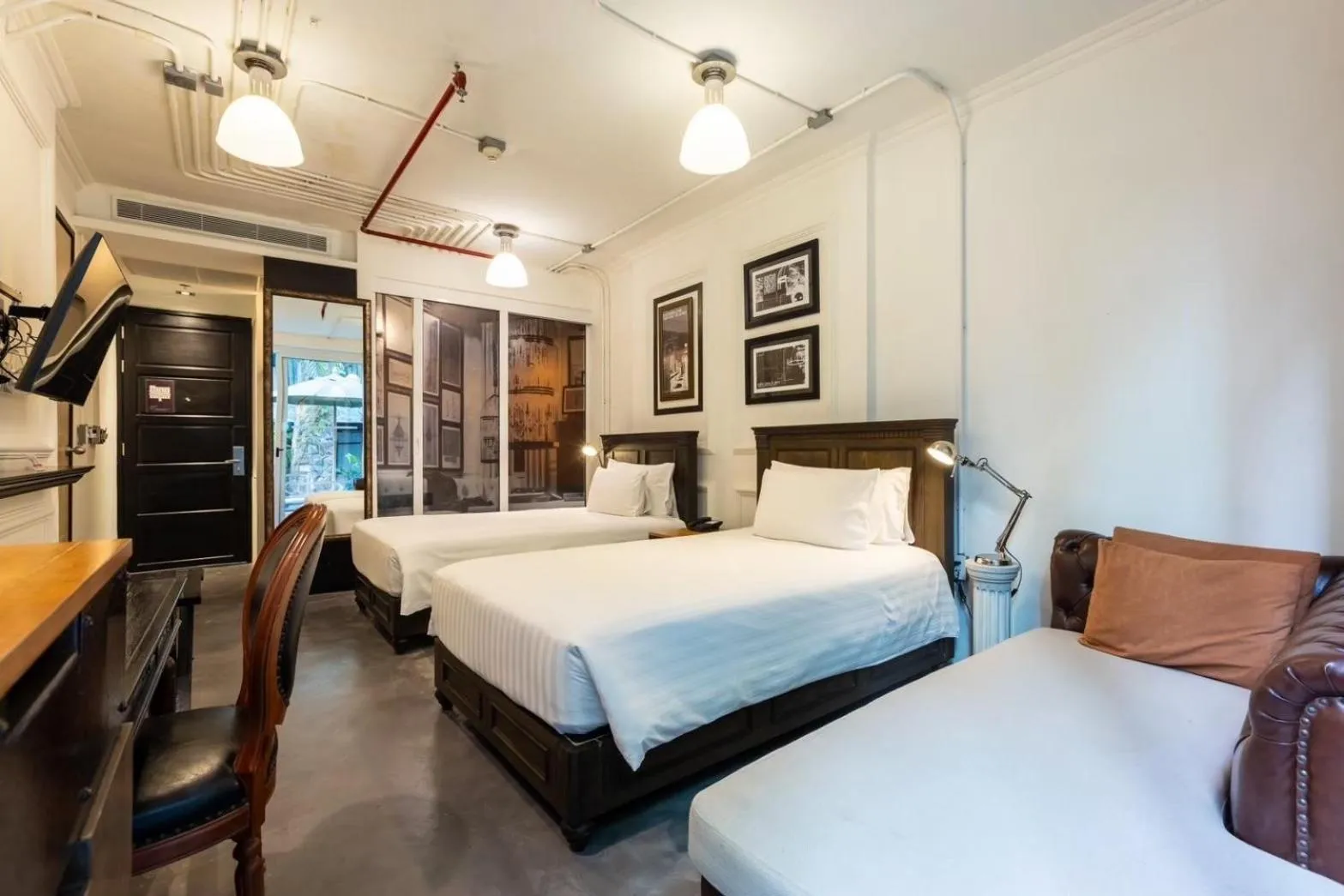 TV and multimedia, Bed in Pattaya Modus Beachfront Resort