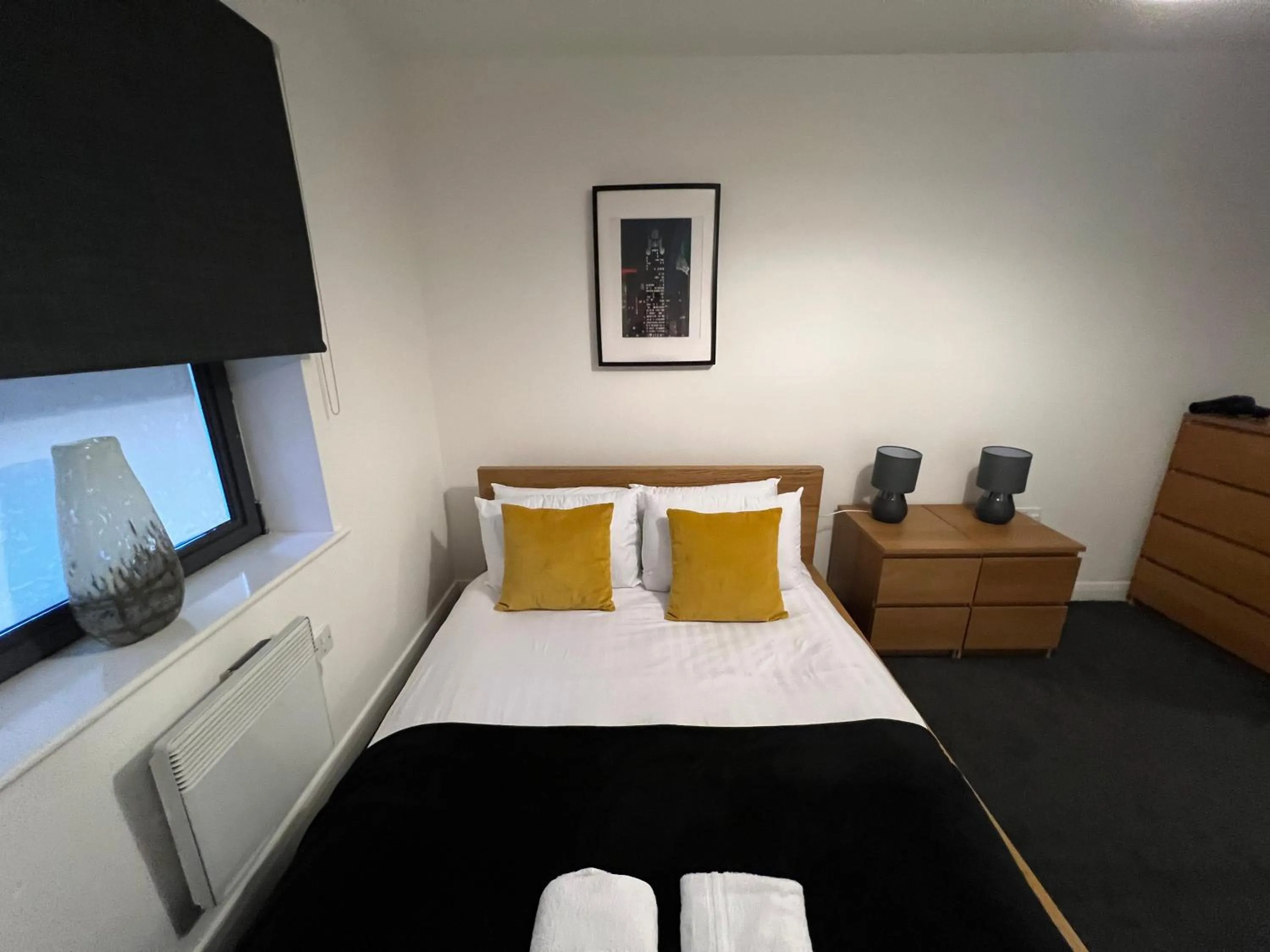 Bed in Stunning City Centre Apartment, Benson Street, Liverpool 1