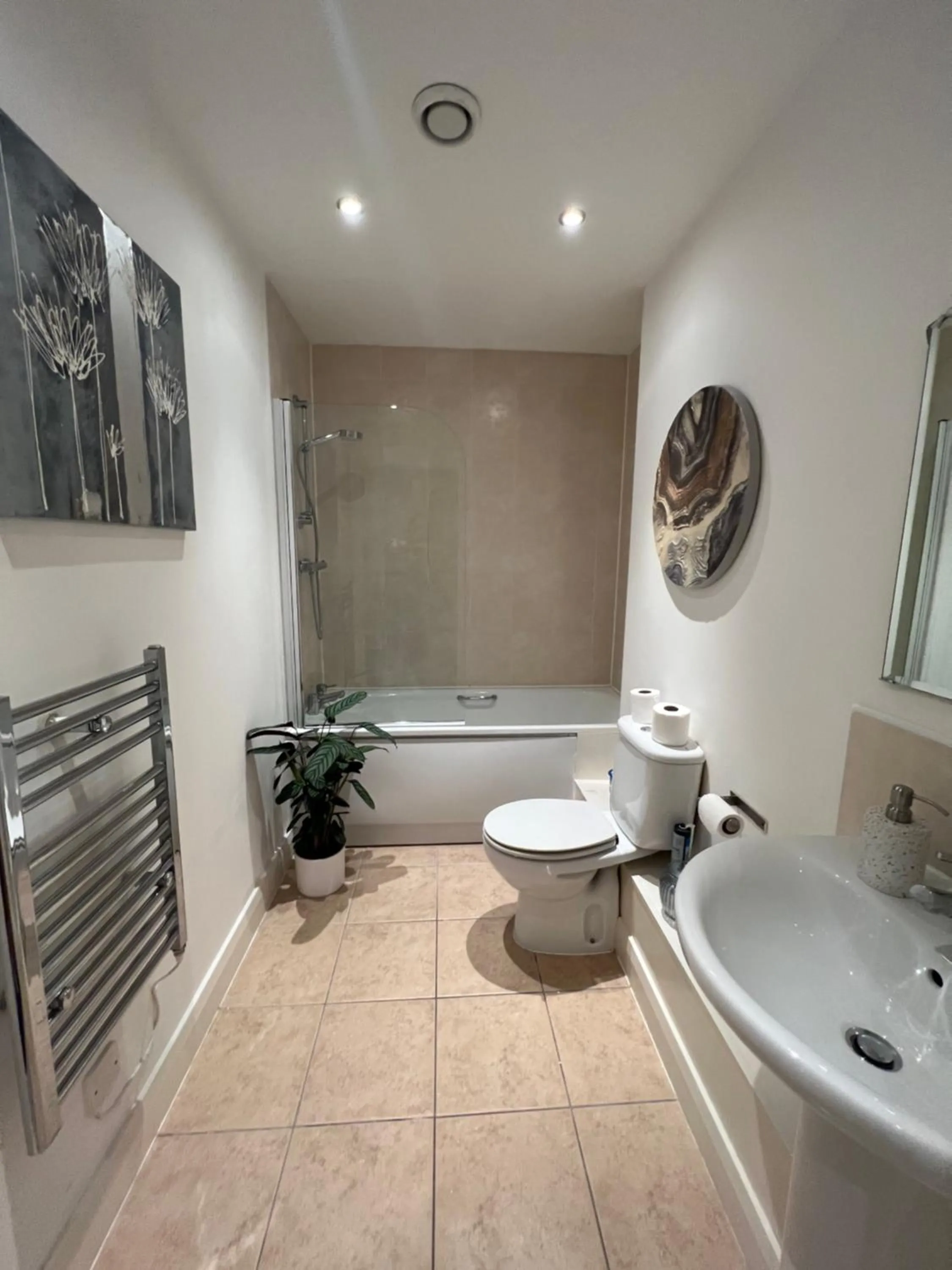Shower in Stunning City Centre Apartment, Benson Street, Liverpool 1