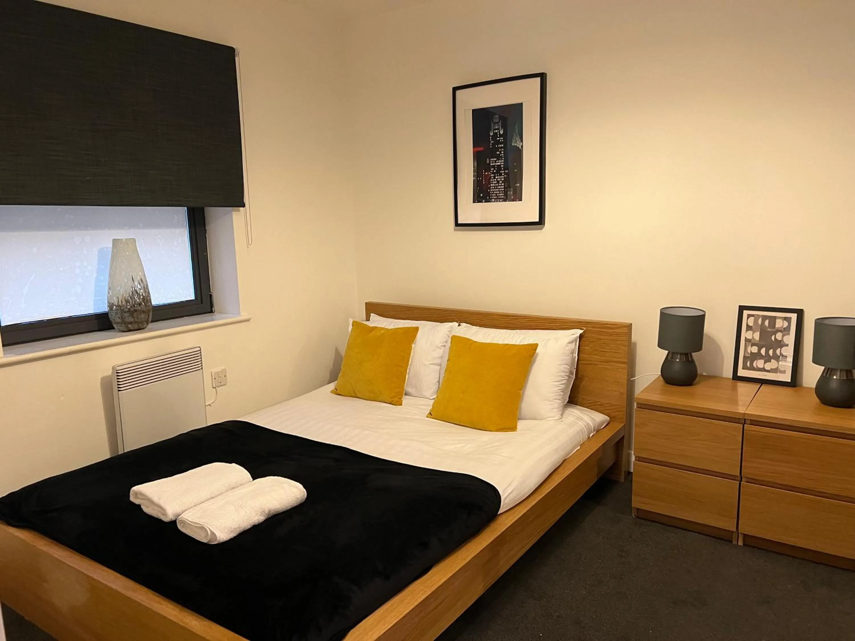 Bed in Stunning City Centre Apartment, Benson Street, Liverpool 1