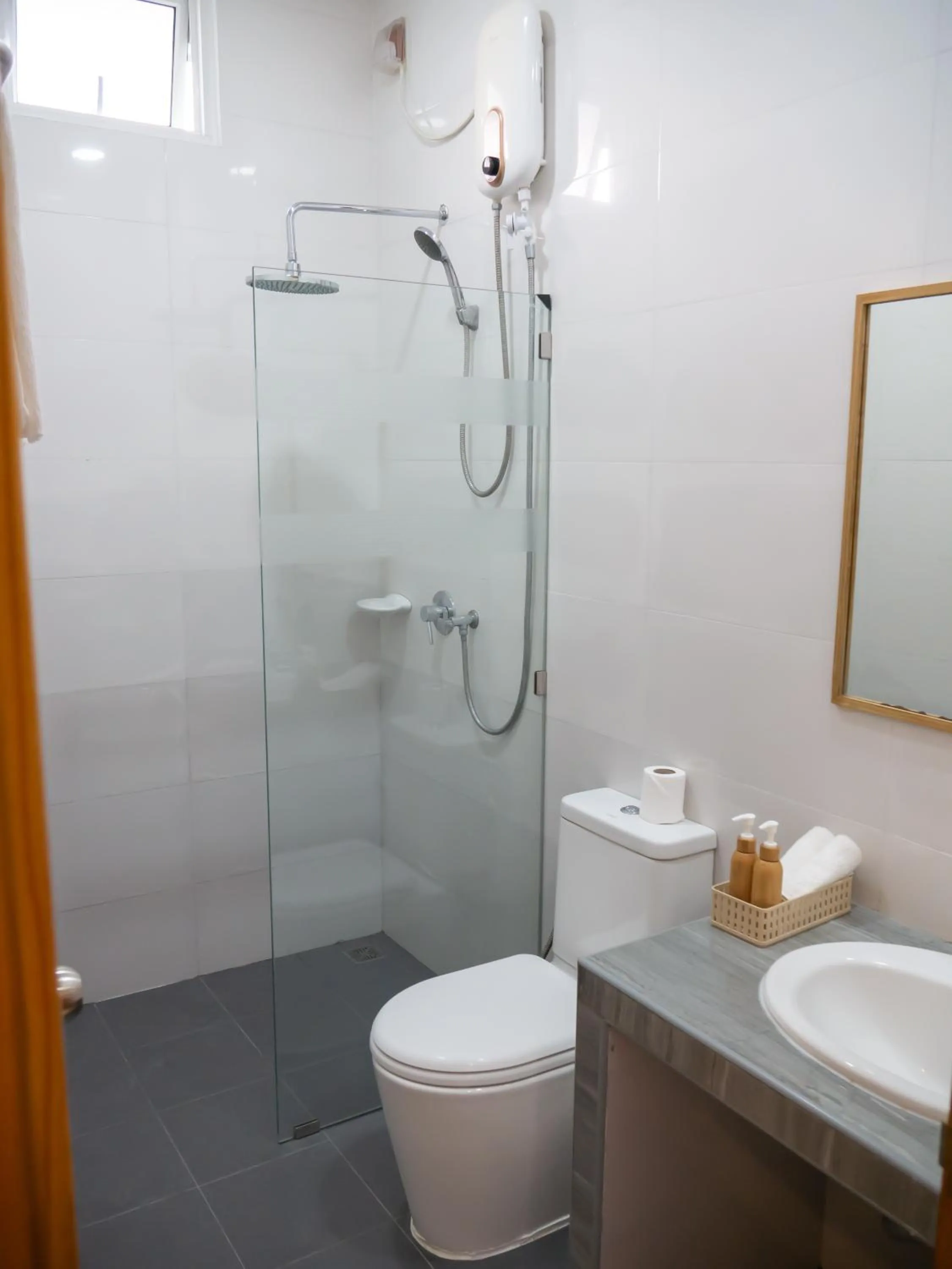 Shower in Turtle Maldives - Your Gateway to the Beach & Marine Adventures Await!