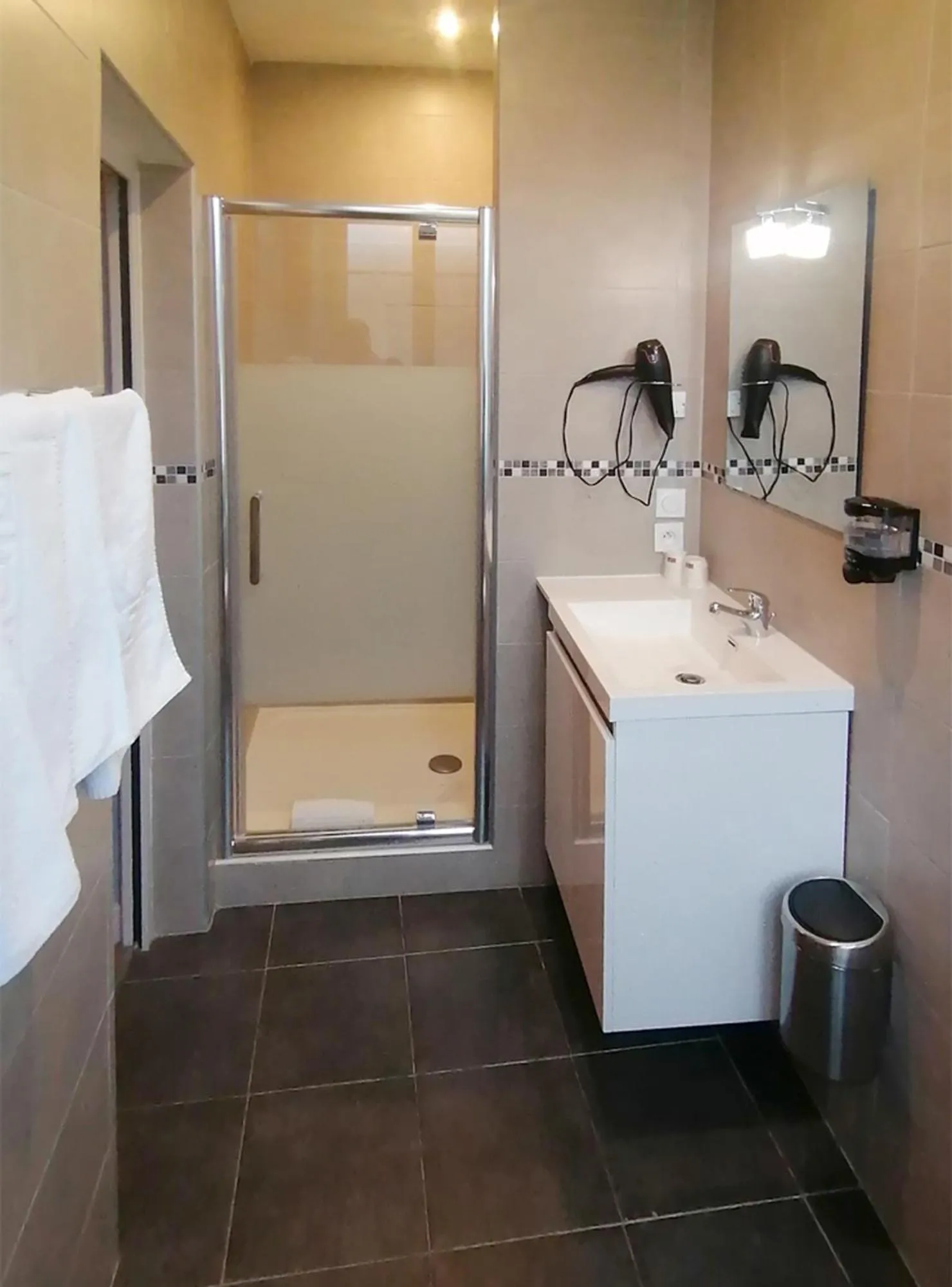 Bathroom in Hôtel Le Dormeux